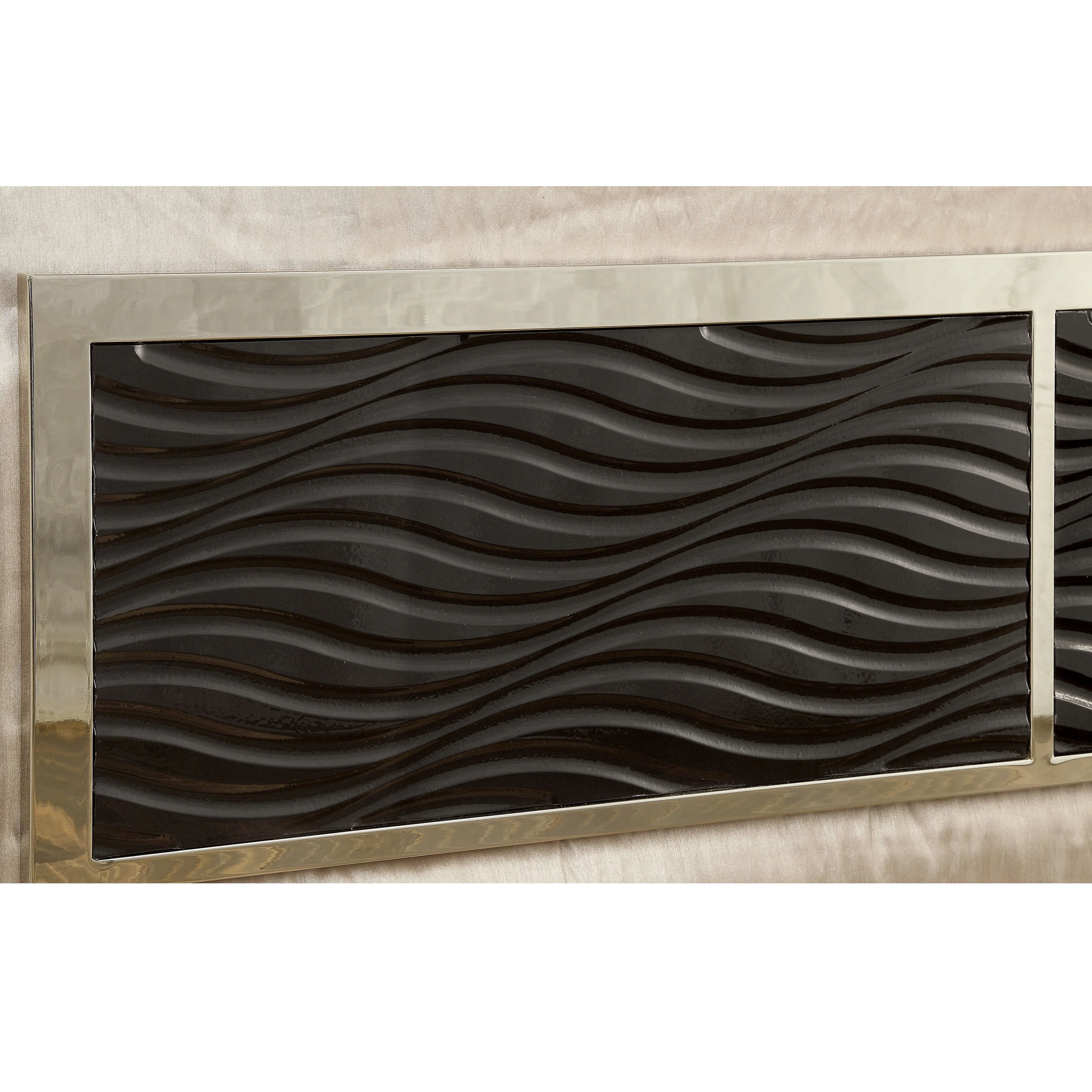 Furniture of America  Nols Modern 2-Piece Metal Headboard and Footboard Set White/Chrome Queen