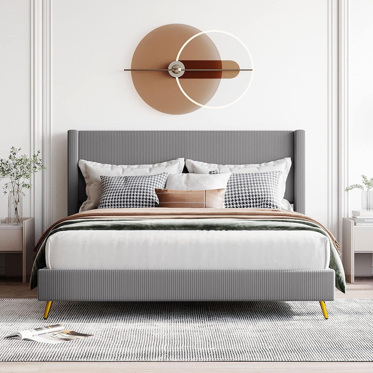 Corduroy Quee Platform Bed With Headboard Ad Strog Woode Slats, o-Slip Ad oise-, Upholstered Quee Size Bed Frame For Bedroom, o Box Sprig eeded, Gray