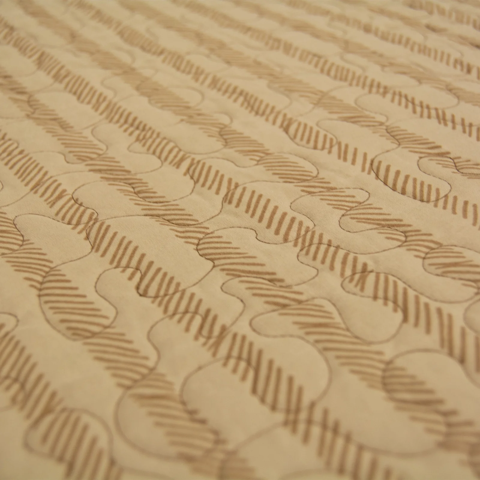 Donna Sharp Mojave Red 3PC Polyester Queen Quilt Set - Southwest Design Quilt and Shams - Machine Washable