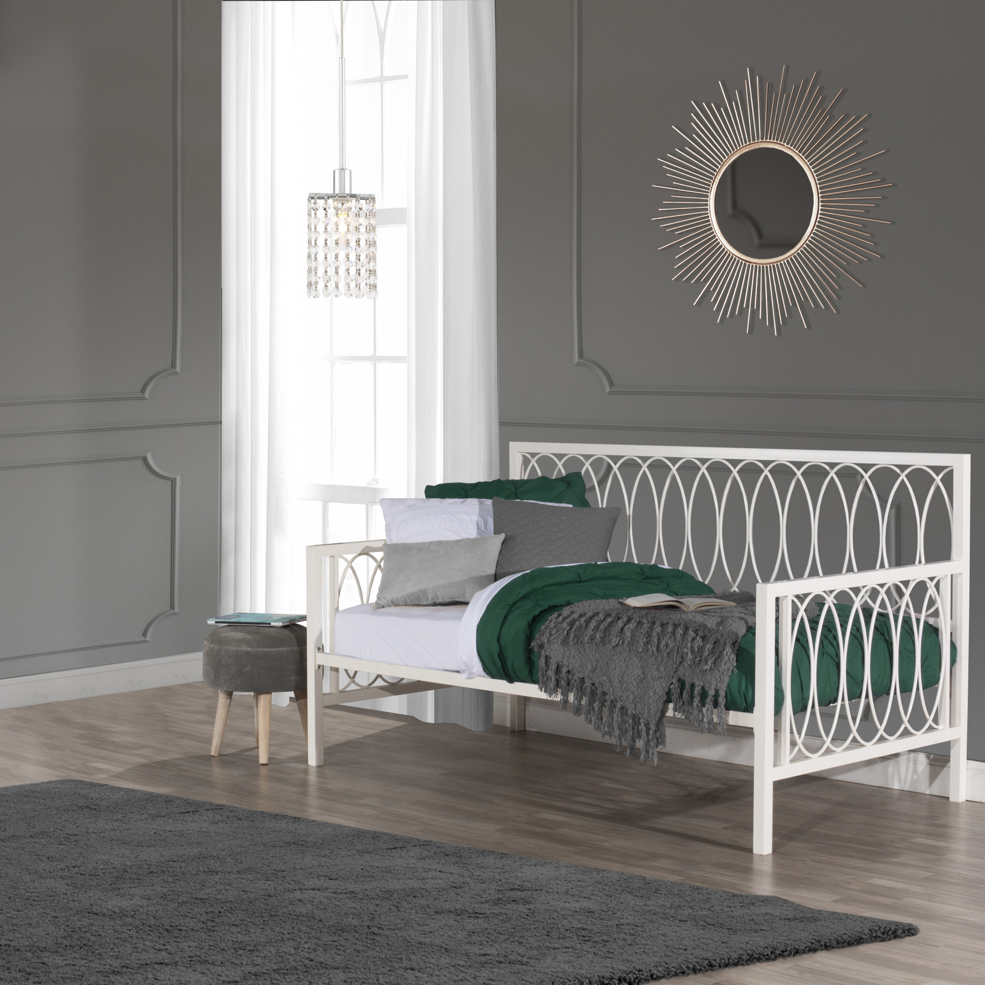 Hillsdale Furniture Naomi Twin Daybed with Trundle, White