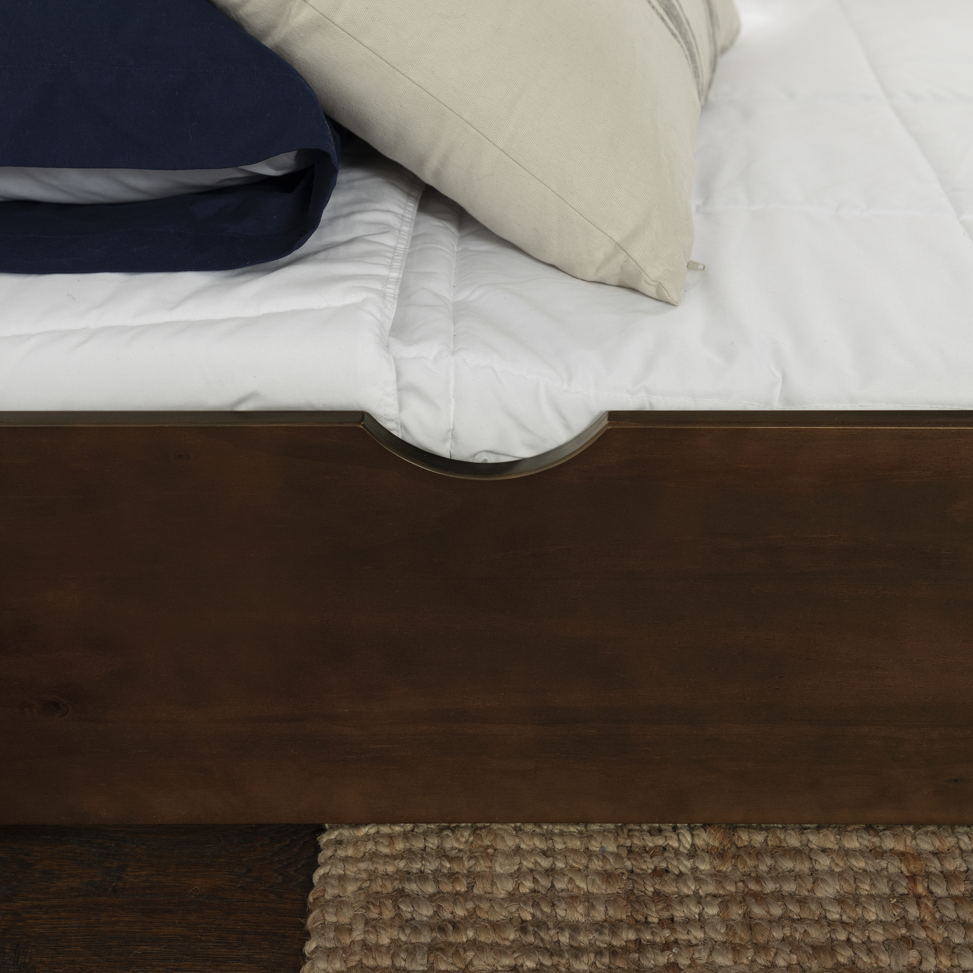 Desert Fields Baneberry Simple Solid Wood Trundle Bed, Walnut