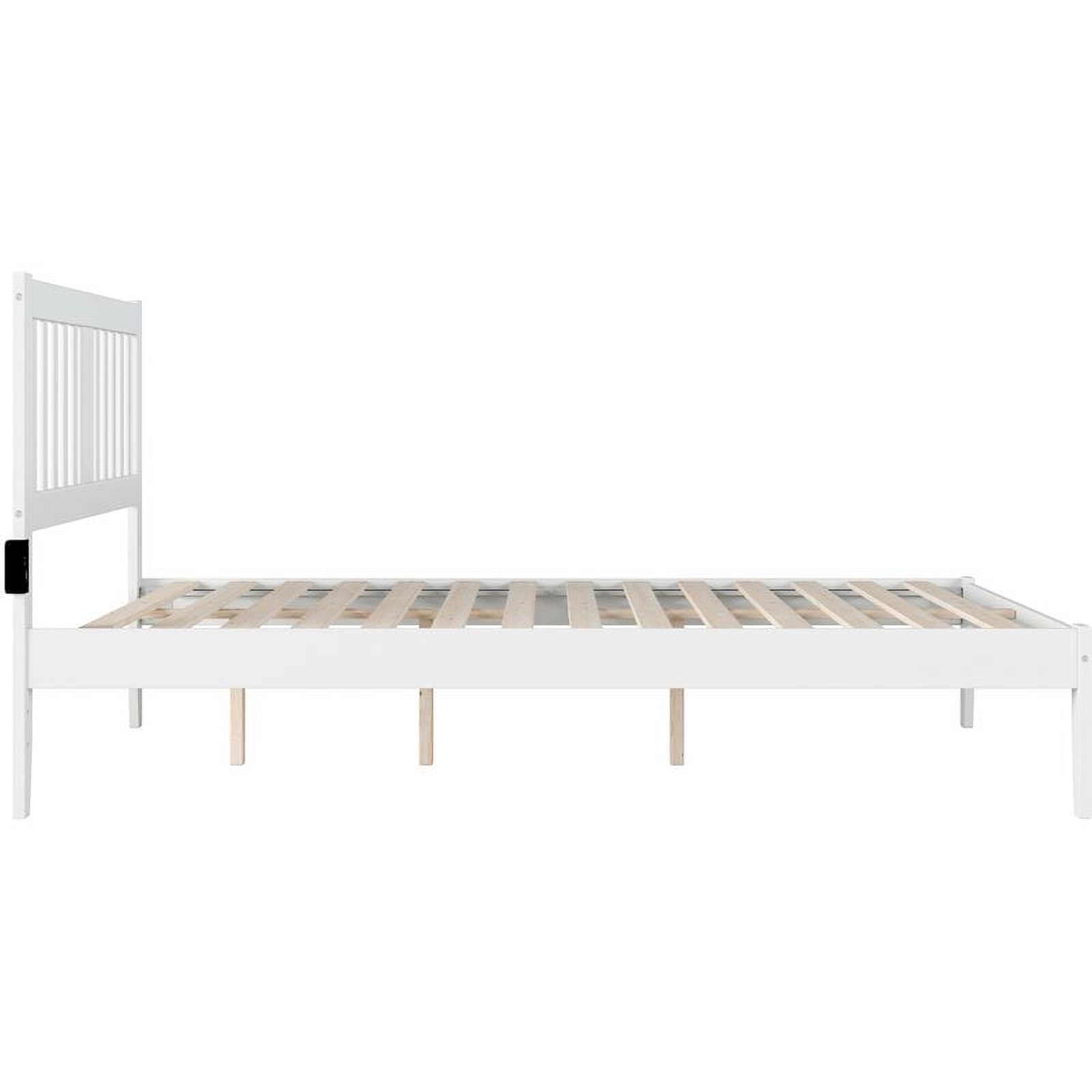 Bowery Hill Transitional Wood Queen Spindle Bed with USB Turbo Charger in White