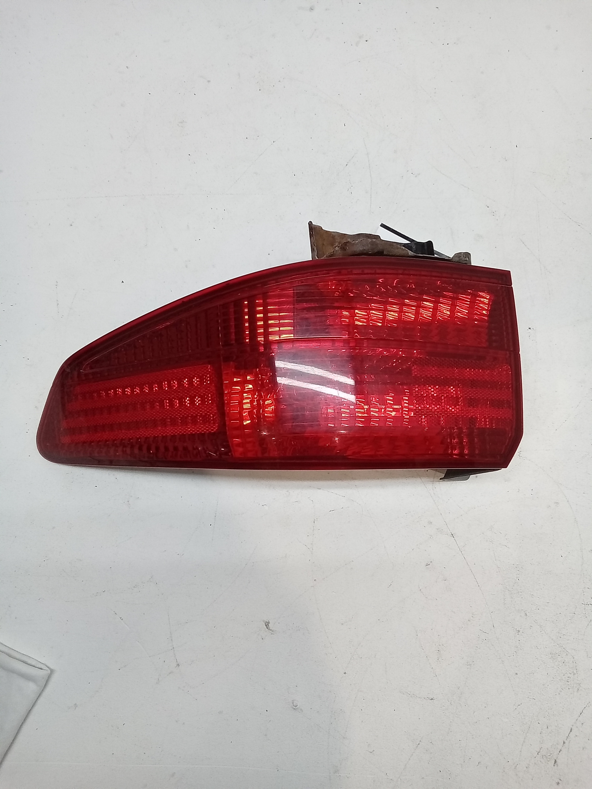 Pre-Owned 05 Honda Accord Right Passenger Tail Light OEM (Good)