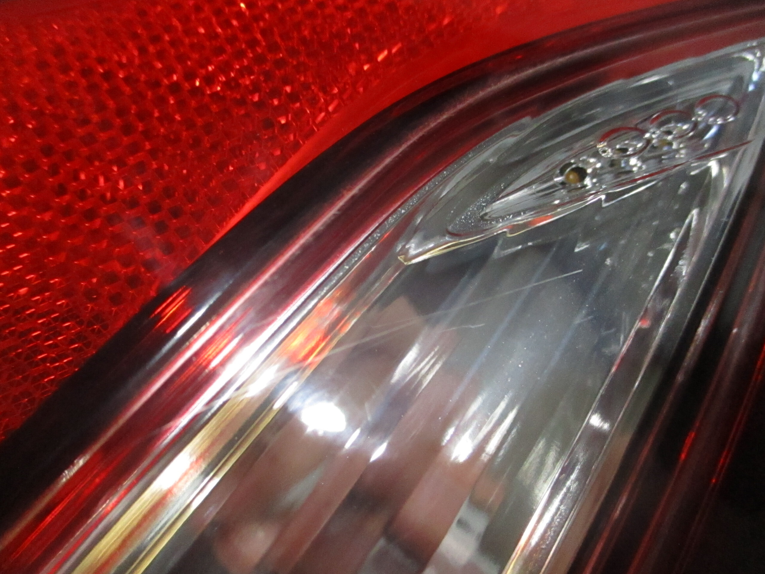 Pre-Owned 2013-2015 Honda Civic Passenger RH Tail Light Lamp OEM (Good)