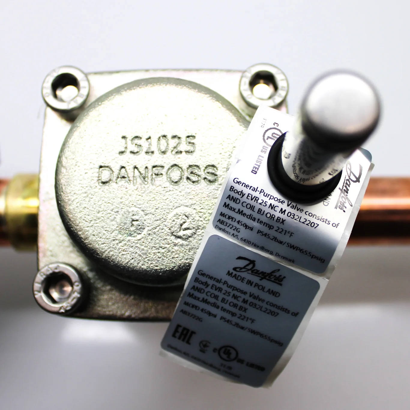 Danfoss EVR25 NC 1-3/8 in. Solenoid Valve 032L2207