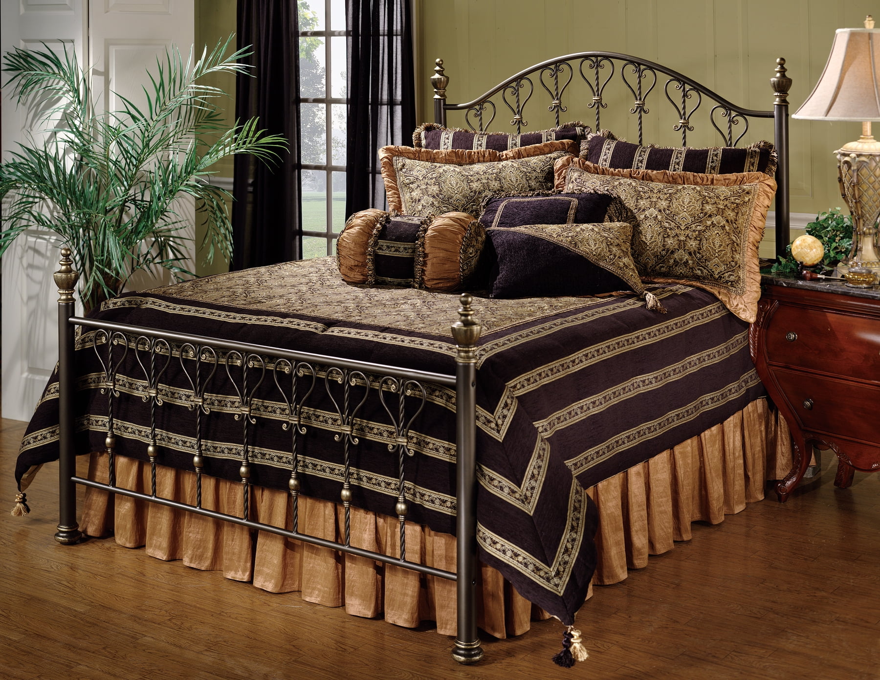 Hillsdale Furniture Huntley Vintage Metal Four-Poster Bed, King, Dusty Bronze/Gold
