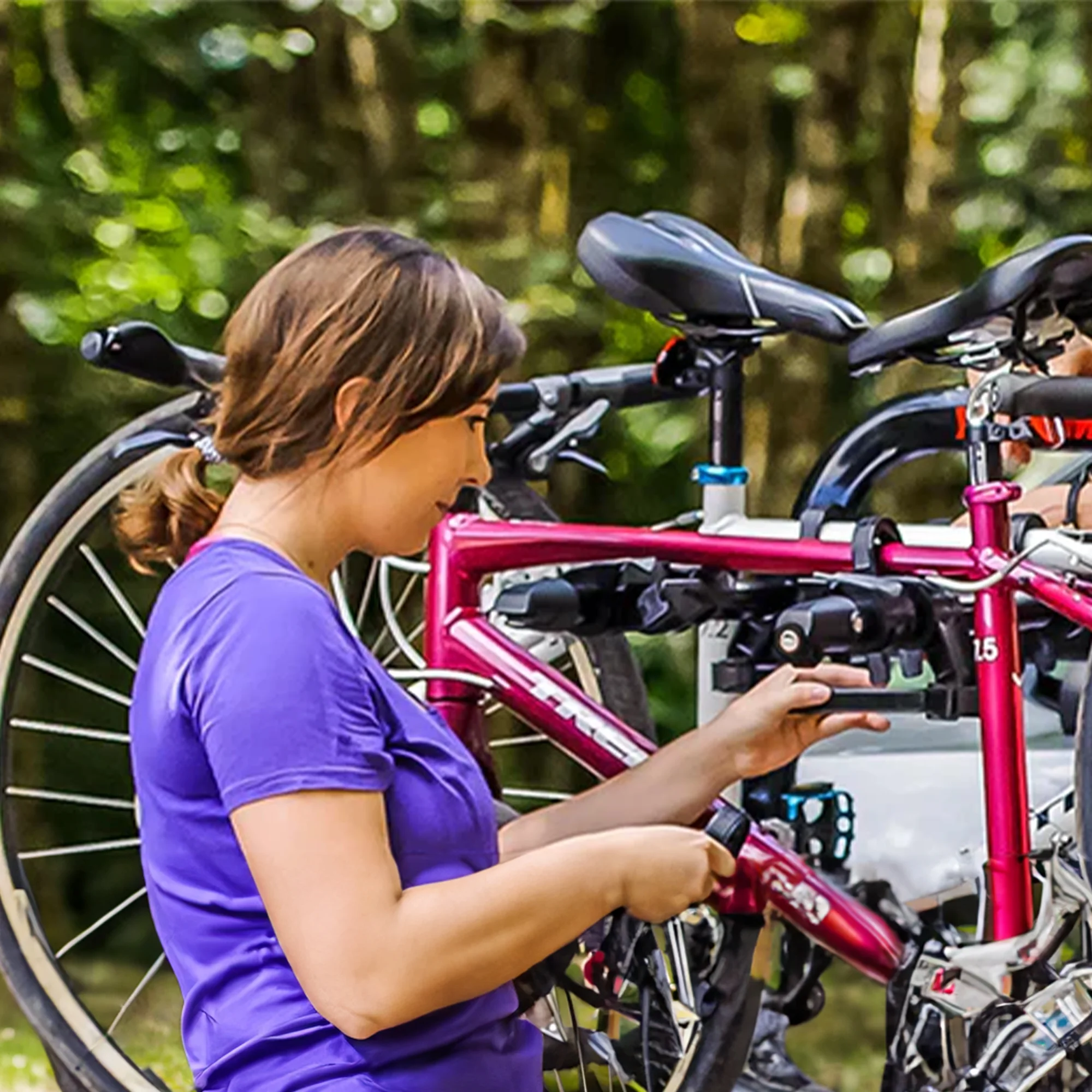 Yakima Products 8002424 DoubleDown 4 Hitch Mast Bike Carrier