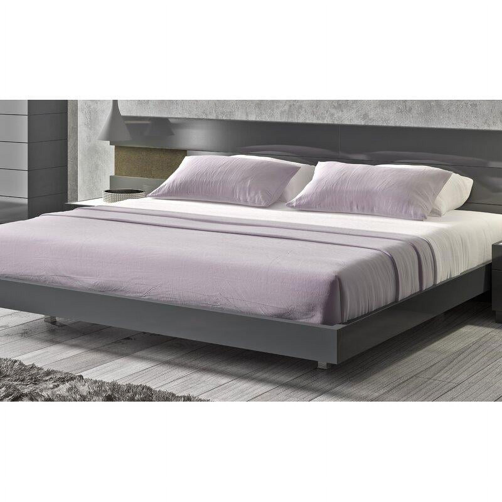 Boyertown Platform QUEEN Bed Set 3 by Wade Logan
