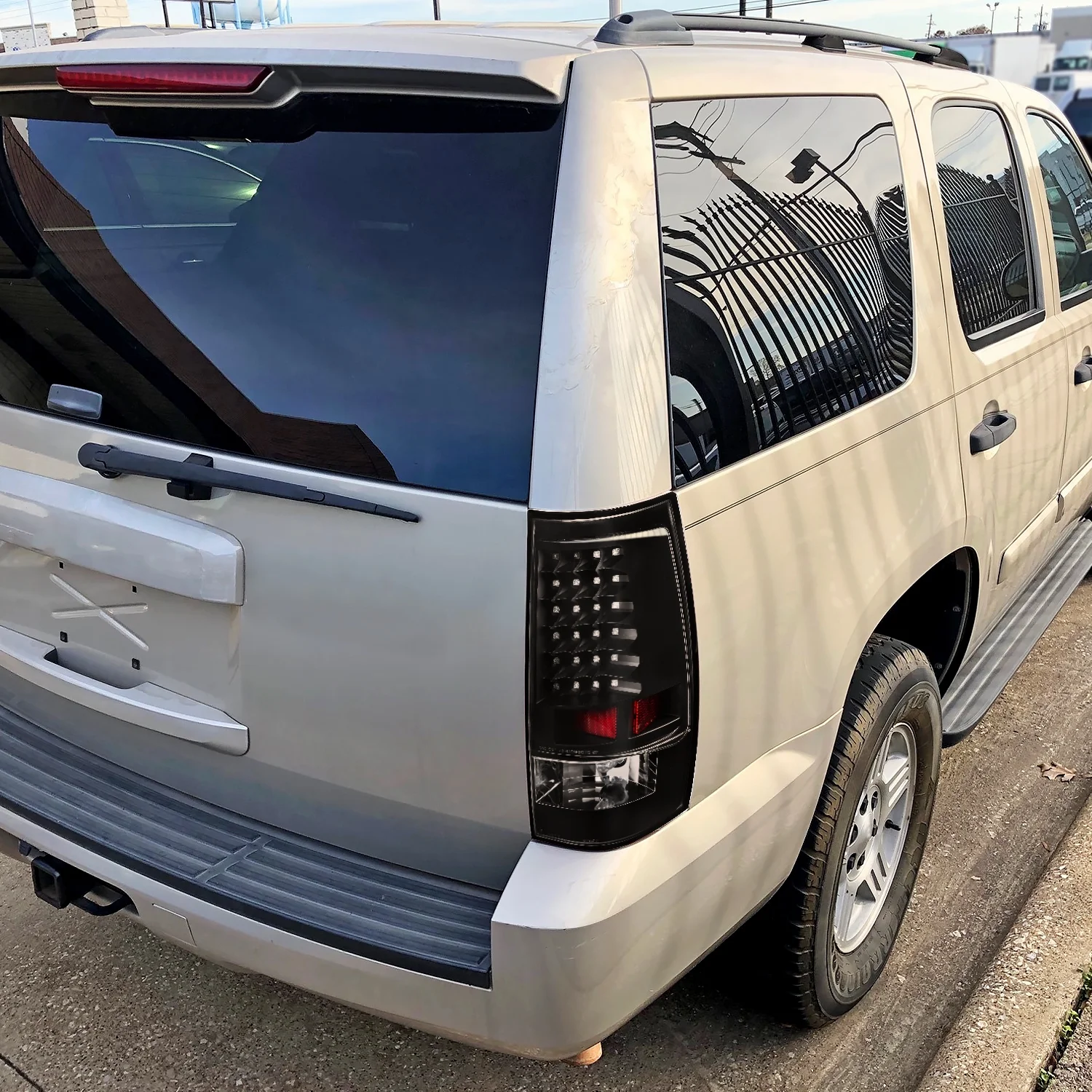 Spec-D Tuning LED Tail Lights Black Compatible with 2007-2014 Chevy Tahoe , Left + Right Pair Assembly