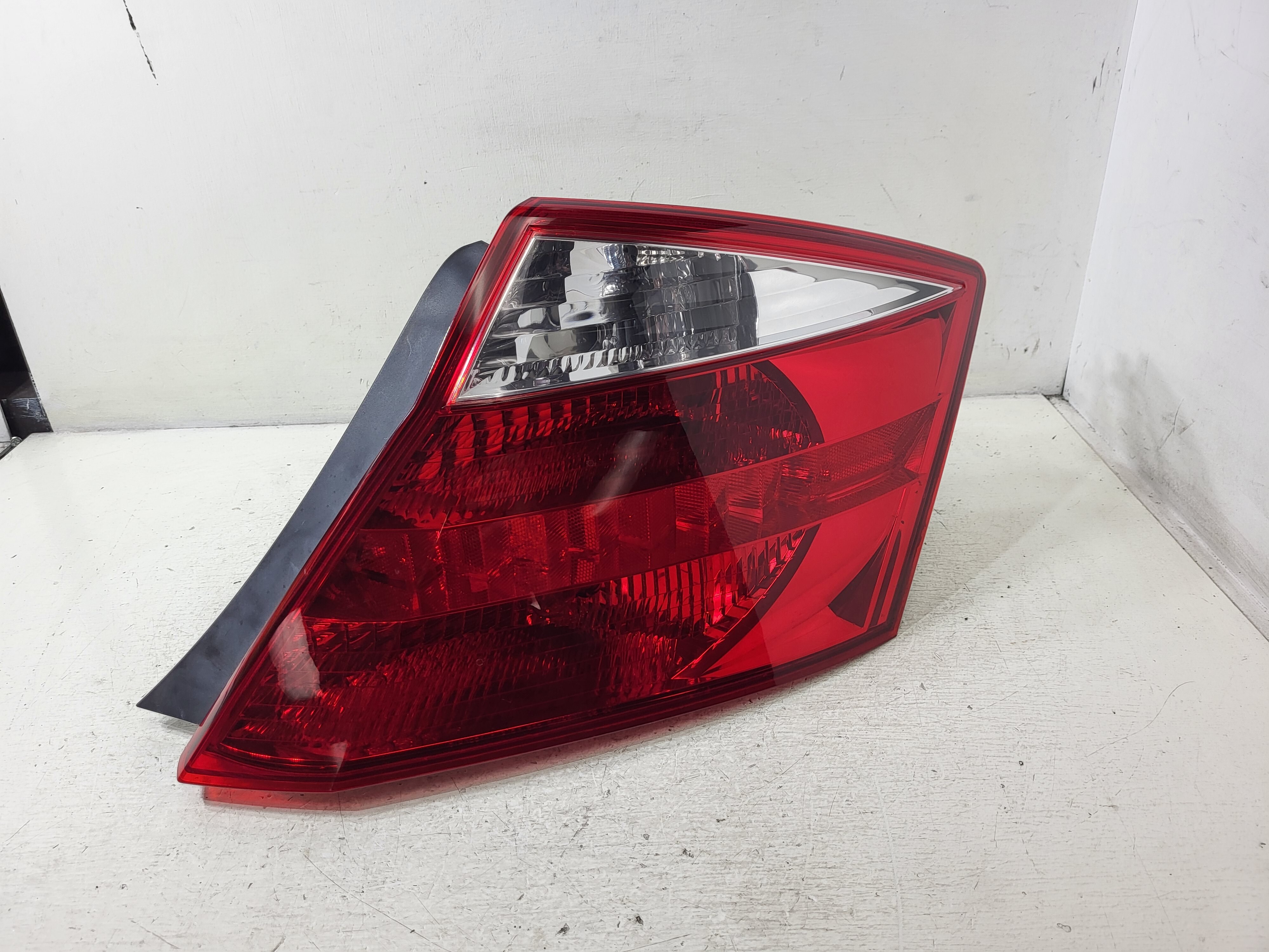 Pre-Owned 2008-2010 Honda Accord Passenger RH Quarter Mount Tail Light Lamp OEM LKQ (Good)