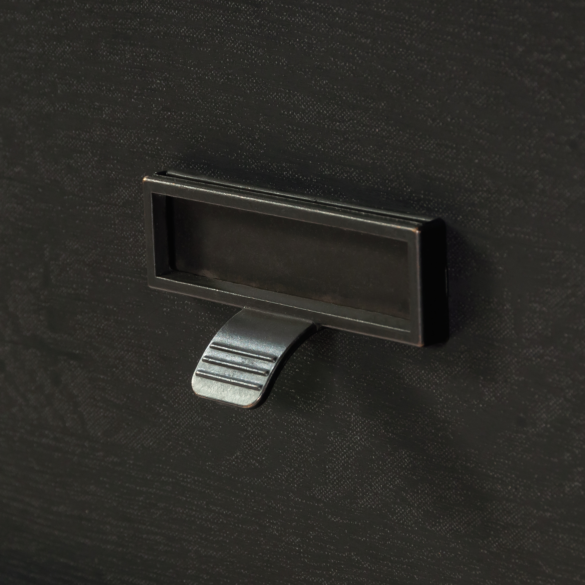 Sauder Trestle 6-Drawer Bedroom Dresser in Raven Oak, Raven Oak Finish