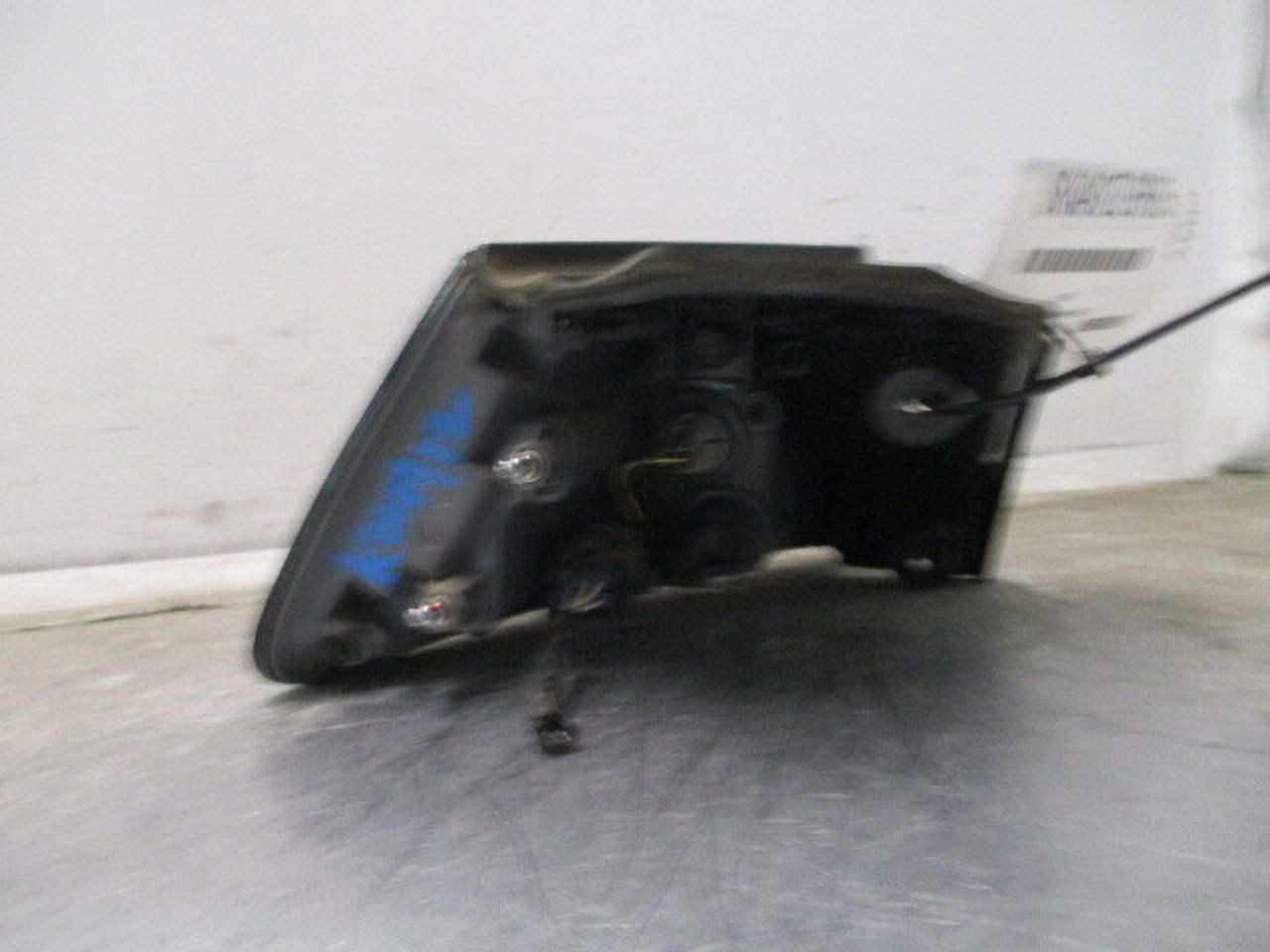 Pre-Owned 2014-2018 Jeep Cherokee Passenger RH Tail Light Lamp OEM (Good)