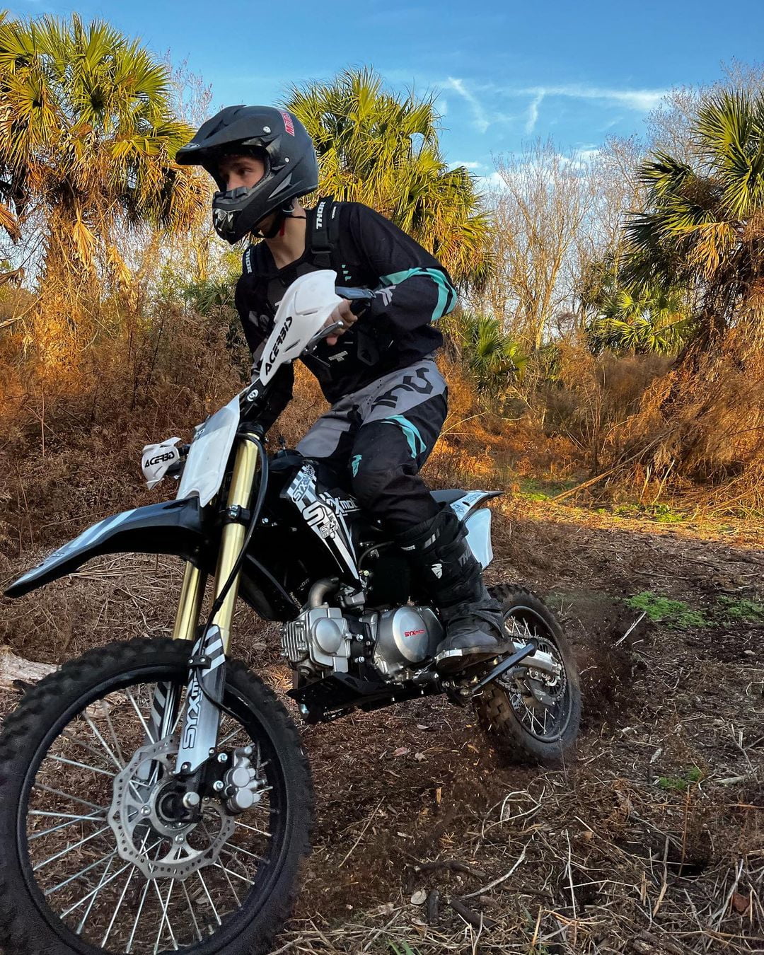 SYX MOTO Whip 125cc 4-Stroke Gas Powered Kick Start Dirt Bike off Road, New, Black/White