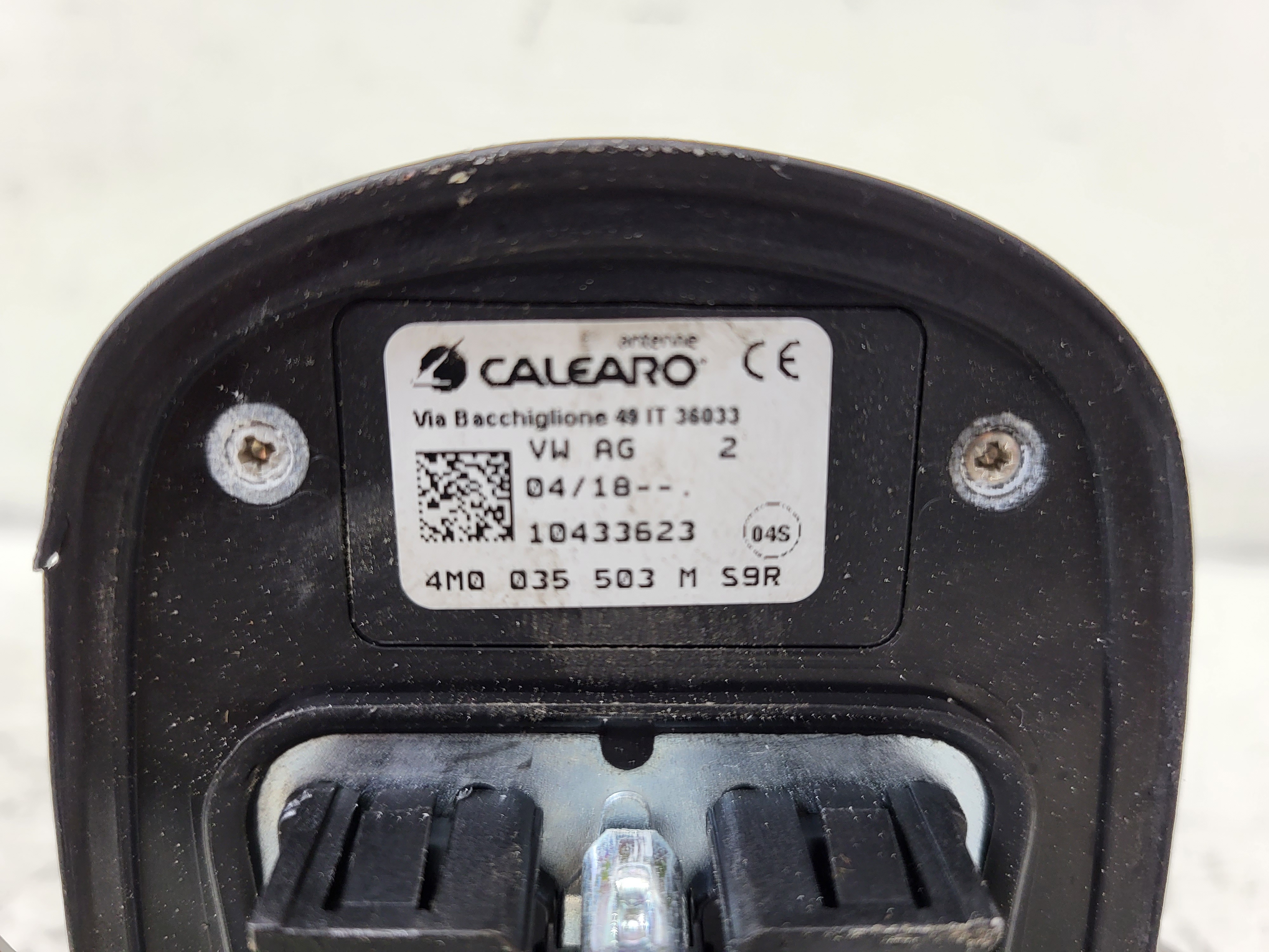 Pre-Owned 2018 Audi S5 Roof Mount Radio Antenna Painted White OEM LKQ (Good)