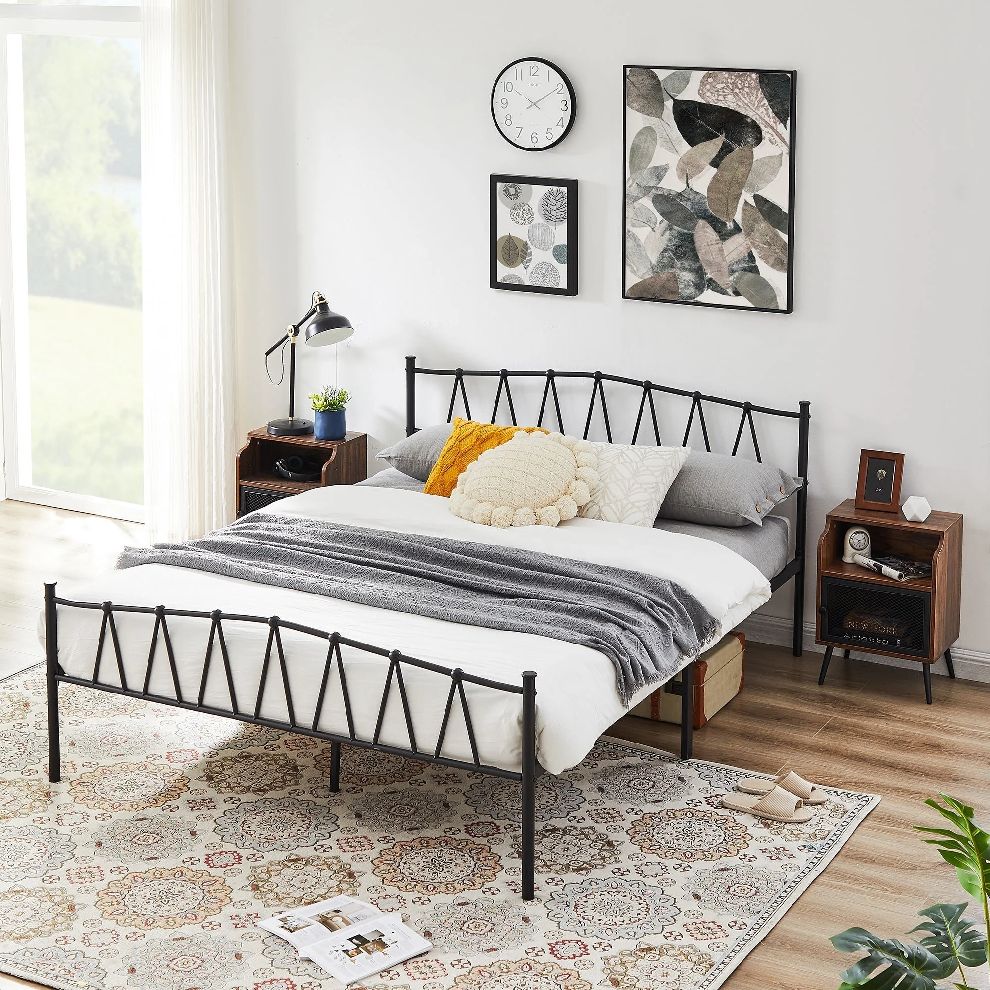 Javlergo Vintage Metal Platform Bed Frame with Headboard and Footboard, Heavy Duty Slat Support/No Box Spring Needed Queen