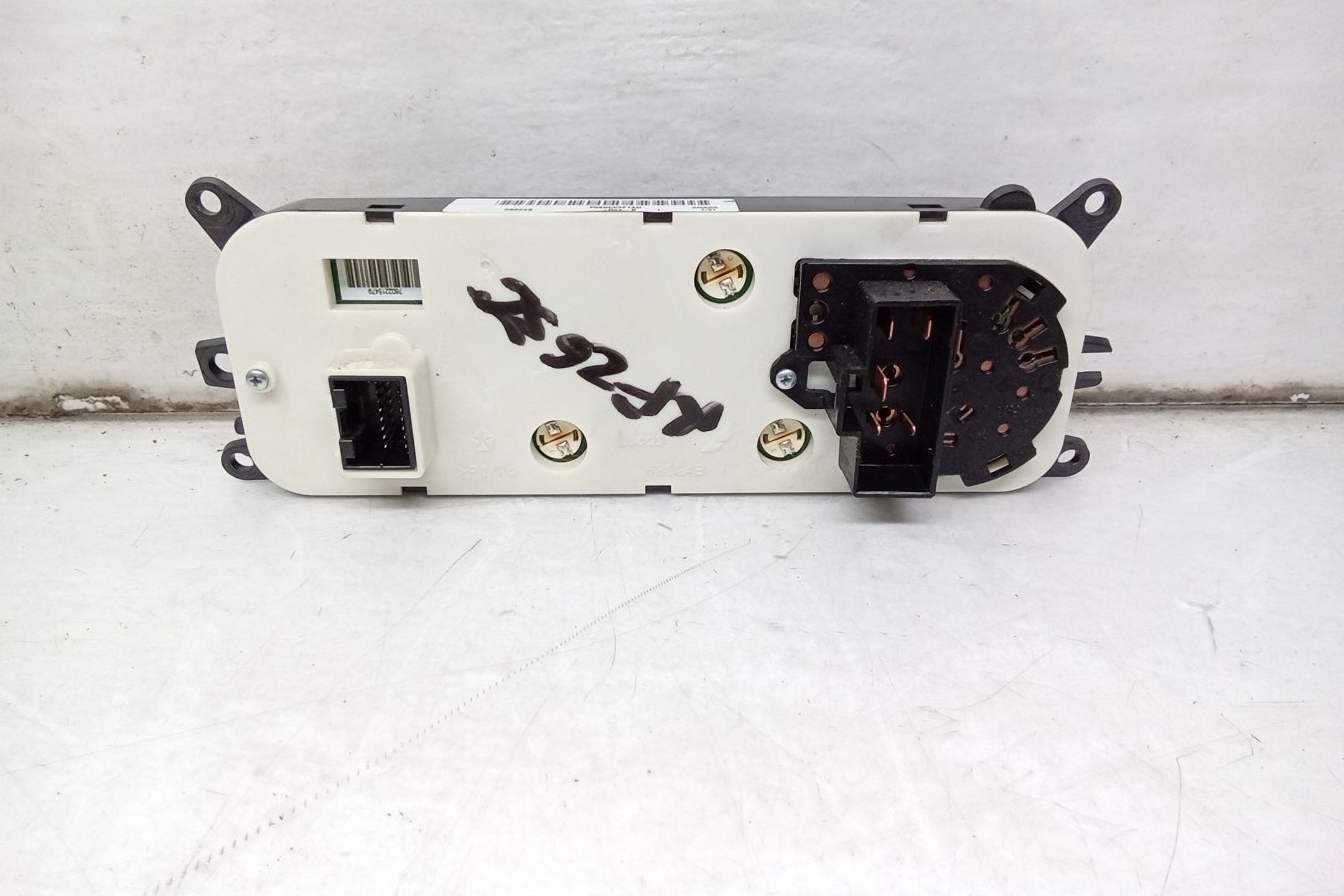 Pre-Owned 05 2005 Dodge Ram 1500 Climate AC Heater Control OEM (Good)