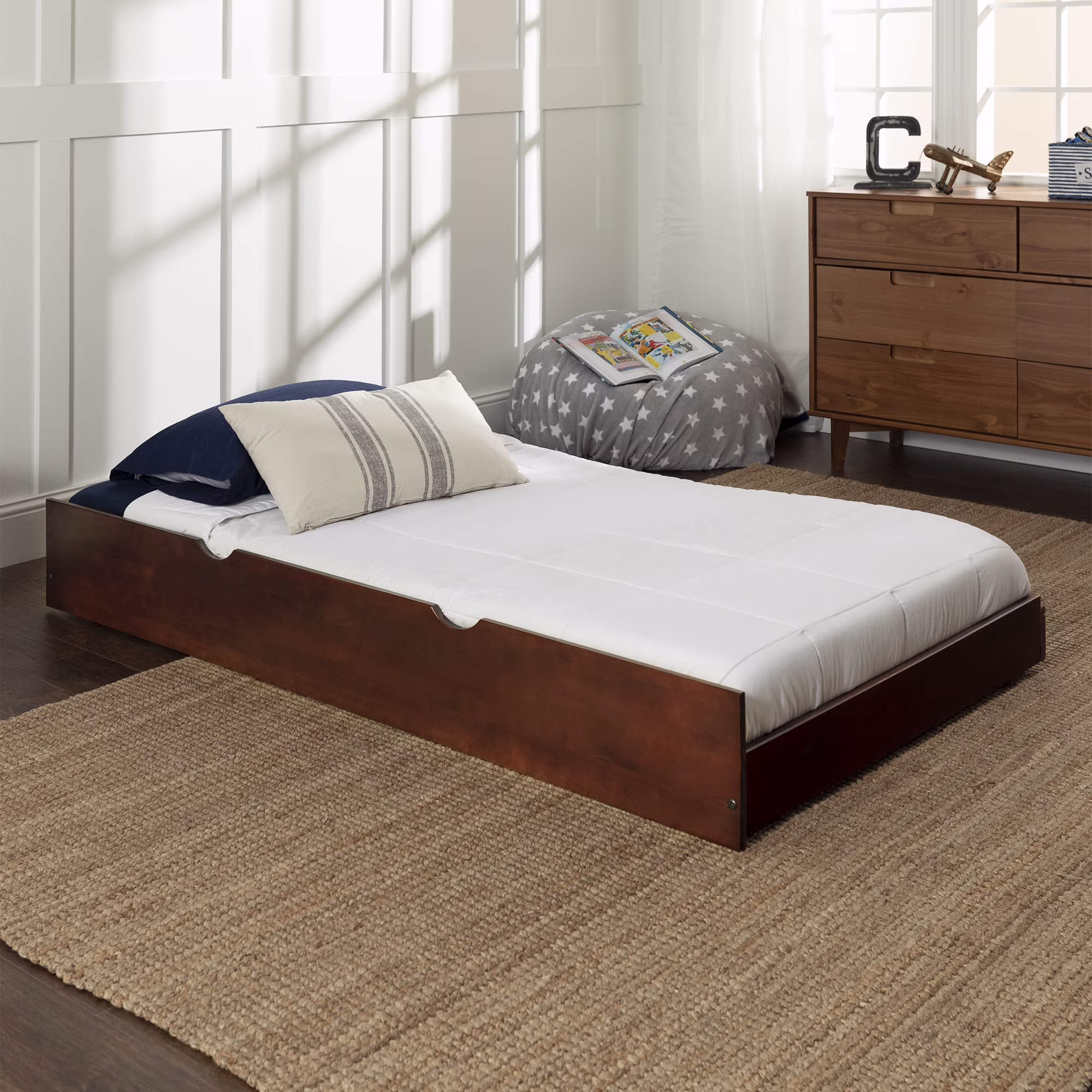 Desert Fields Baneberry Simple Solid Wood Trundle Bed, Walnut