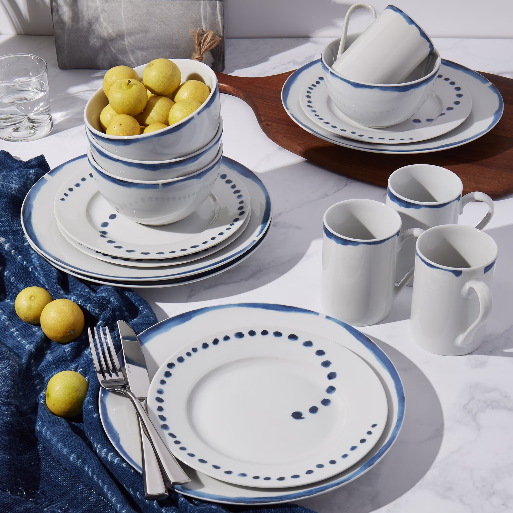 Tabletops Gallery Isla Round 16pc Dinnerware Set, Swirl and Dots Pattern