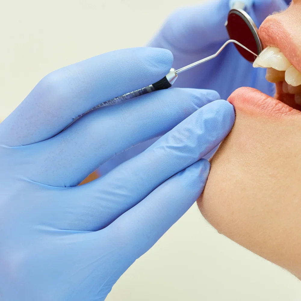 200 Pack Tronex Nitrile Exam Disposable Gloves, Powder-Free, Finger-Textured, Blue, X-Large (Box of 200)