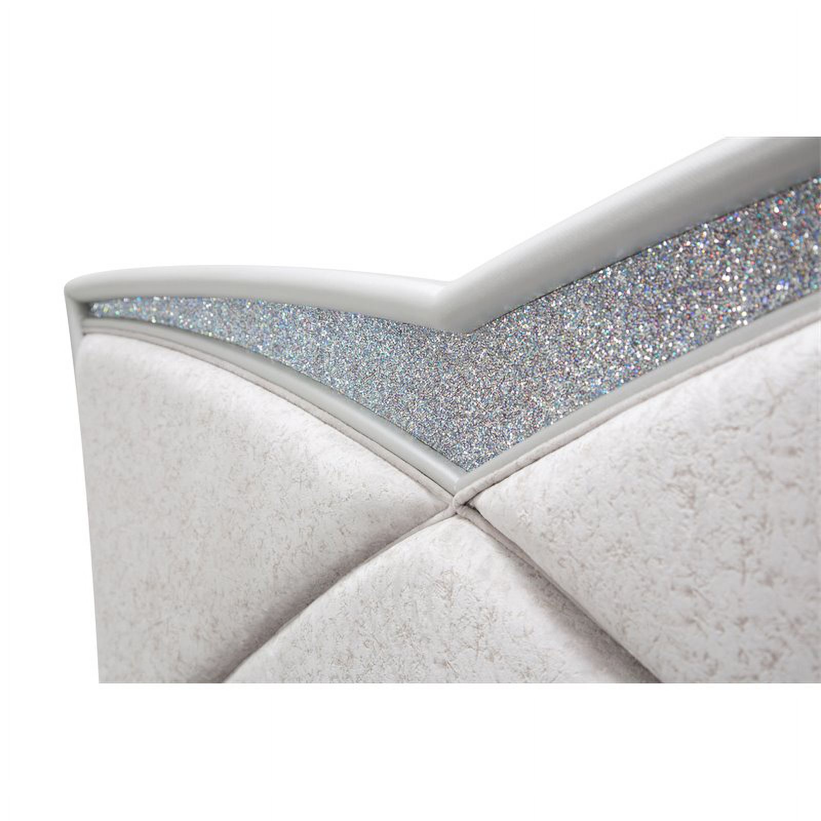 Maklaine Modern Wood/Vinyl Eastern King Upholstered Bed in Dove Gray