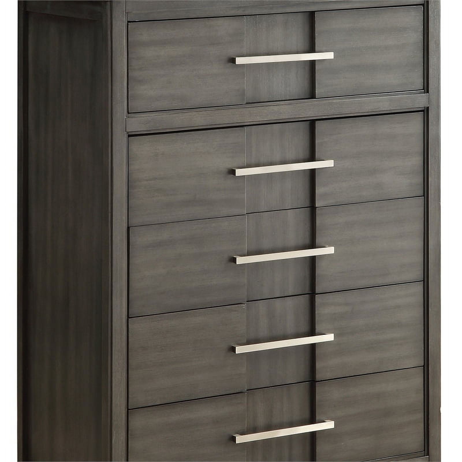 Furniture of America Vela Transitional Solid Wood 5-Drawer Chest in Gray