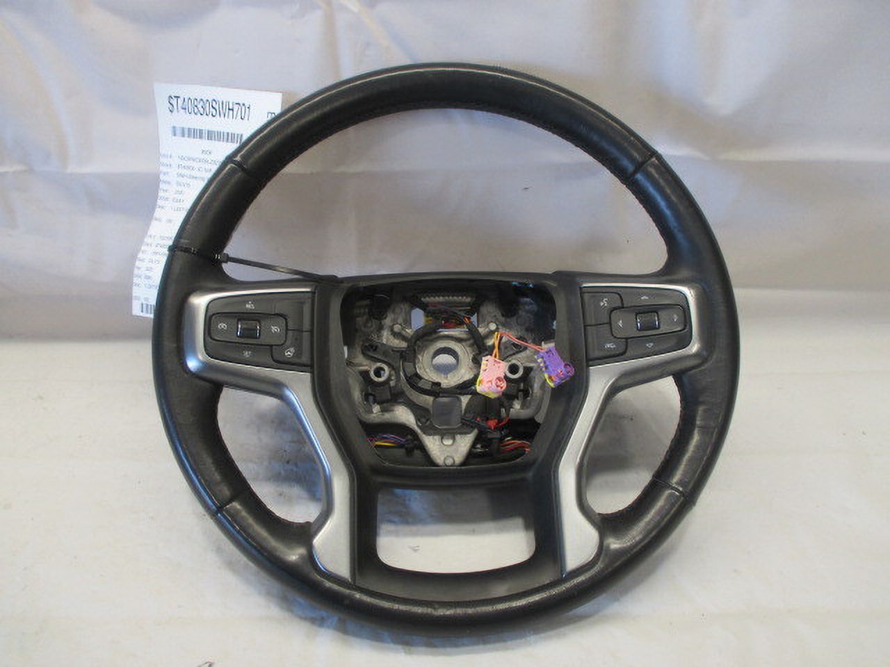 Pre-Owned 2020 Chevrolet Silverado 1500 Steering Wheel w/Controls OEM (Good)
