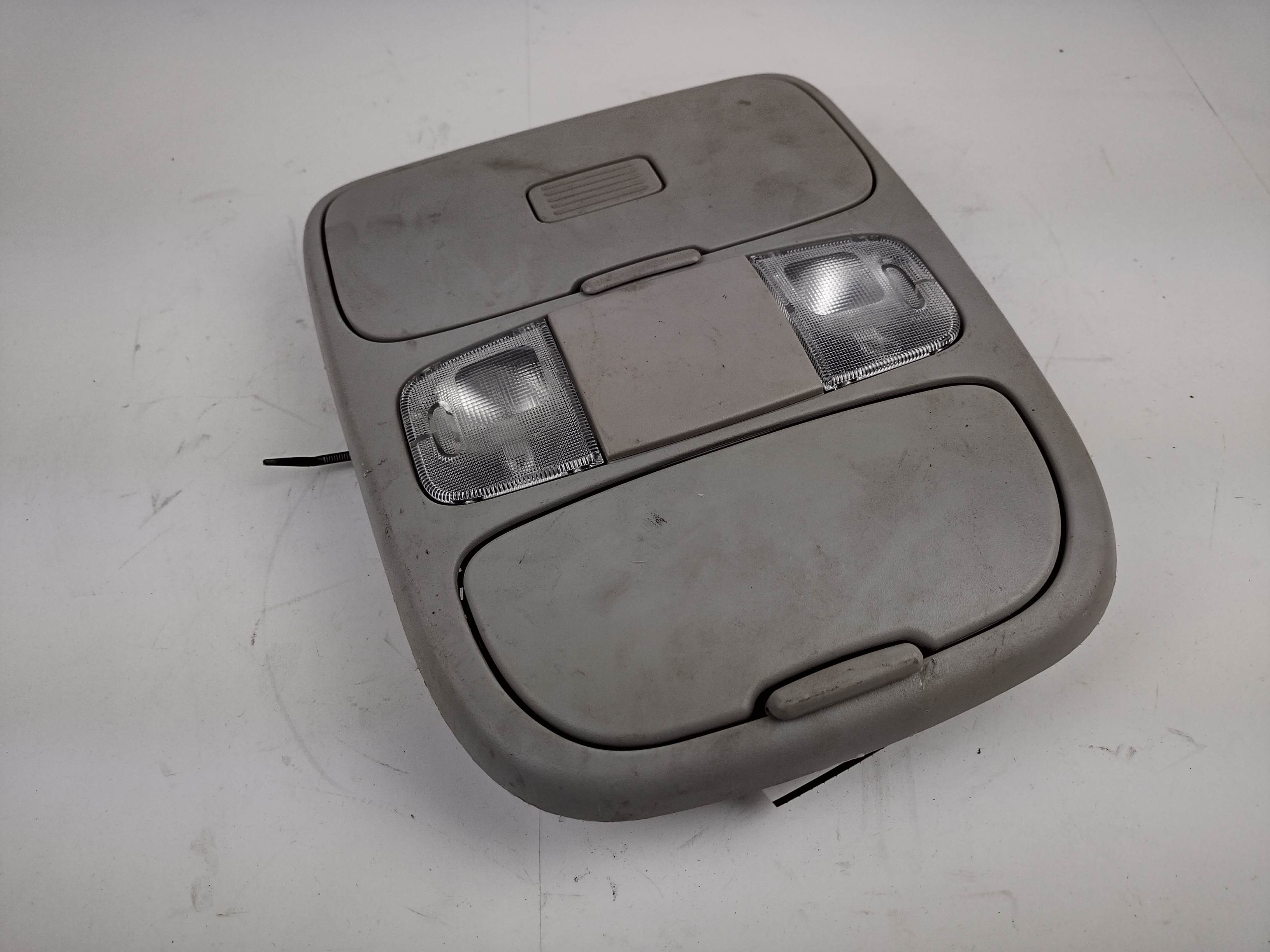 Pre-Owned 04 05 06 07 08 09 10 Toyota Sienna Overhead Console Dome Light OEM (Good)