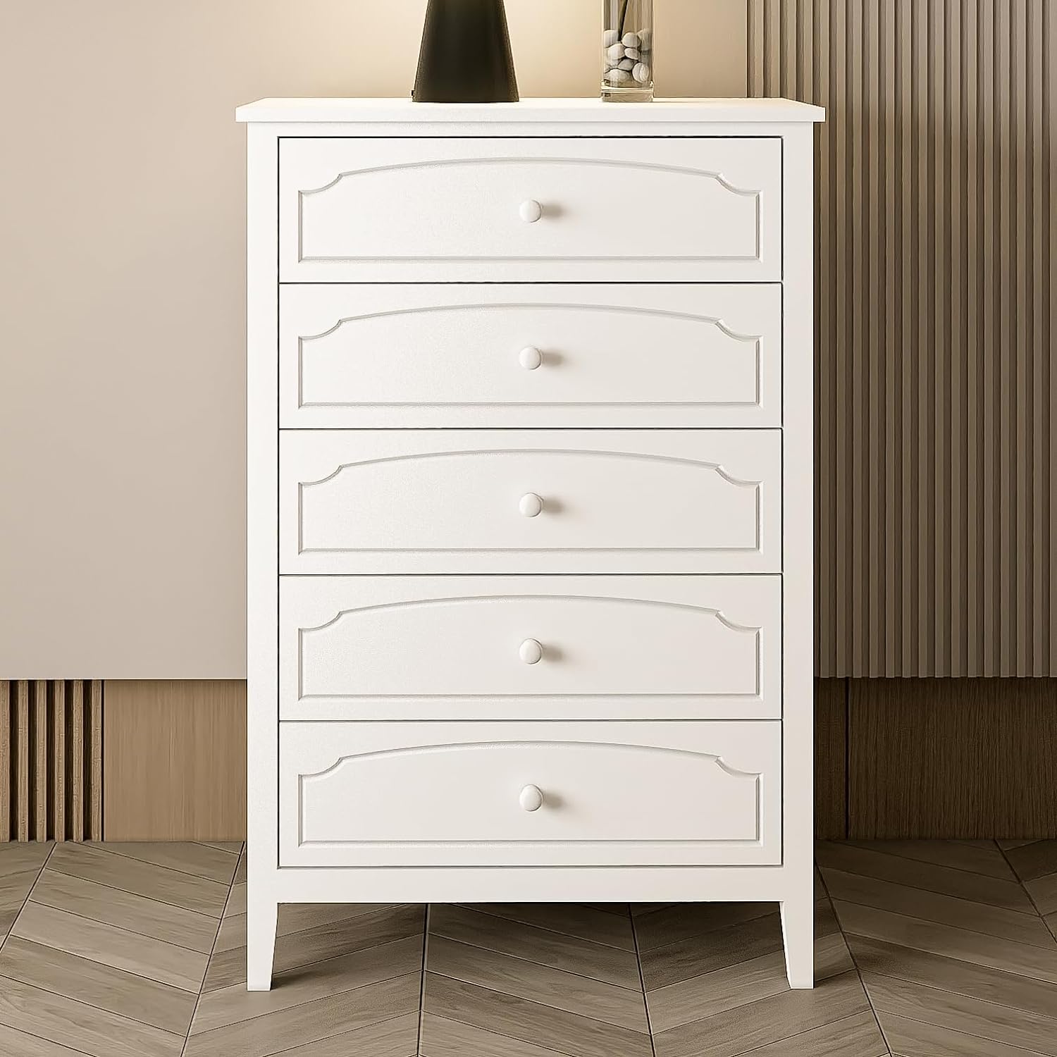 CQSXDA 5 Drawers Chest Dresser - Contemporary White Wood Bedroom Storage Furniture with Mid Century Design - Modern Living Room Dresser & Entryway Furniture