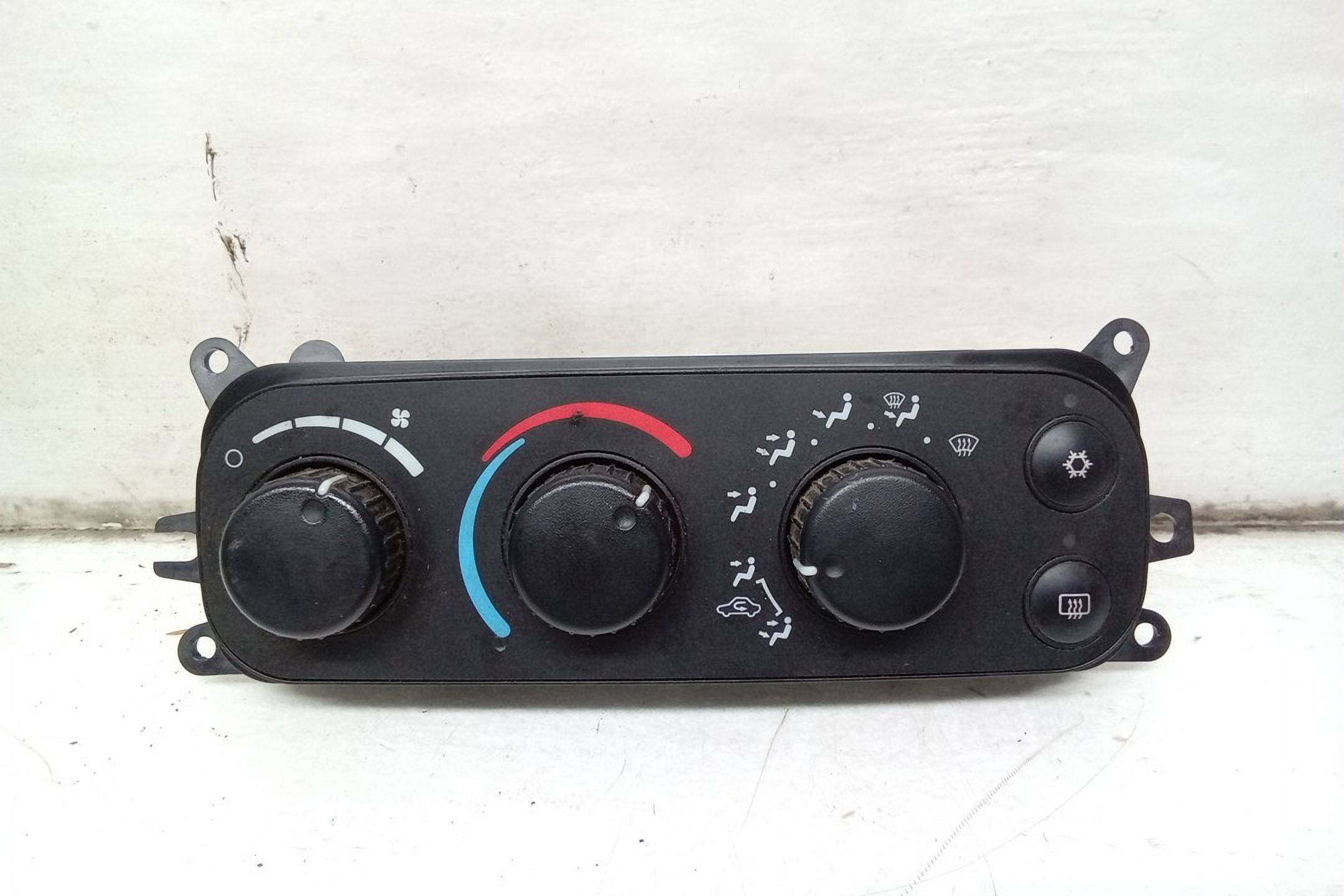 Pre-Owned 05 2005 Dodge Ram 1500 Climate AC Heater Control OEM (Good)
