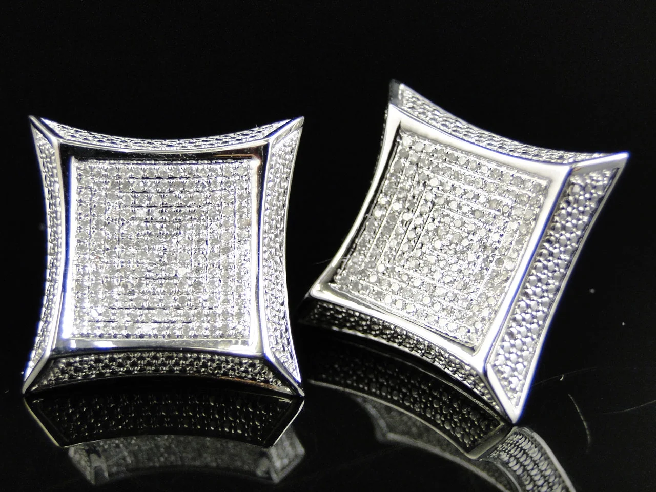 White Diamond 20 MM Kite Earring set in 10k White Gold (1.2 Ct)