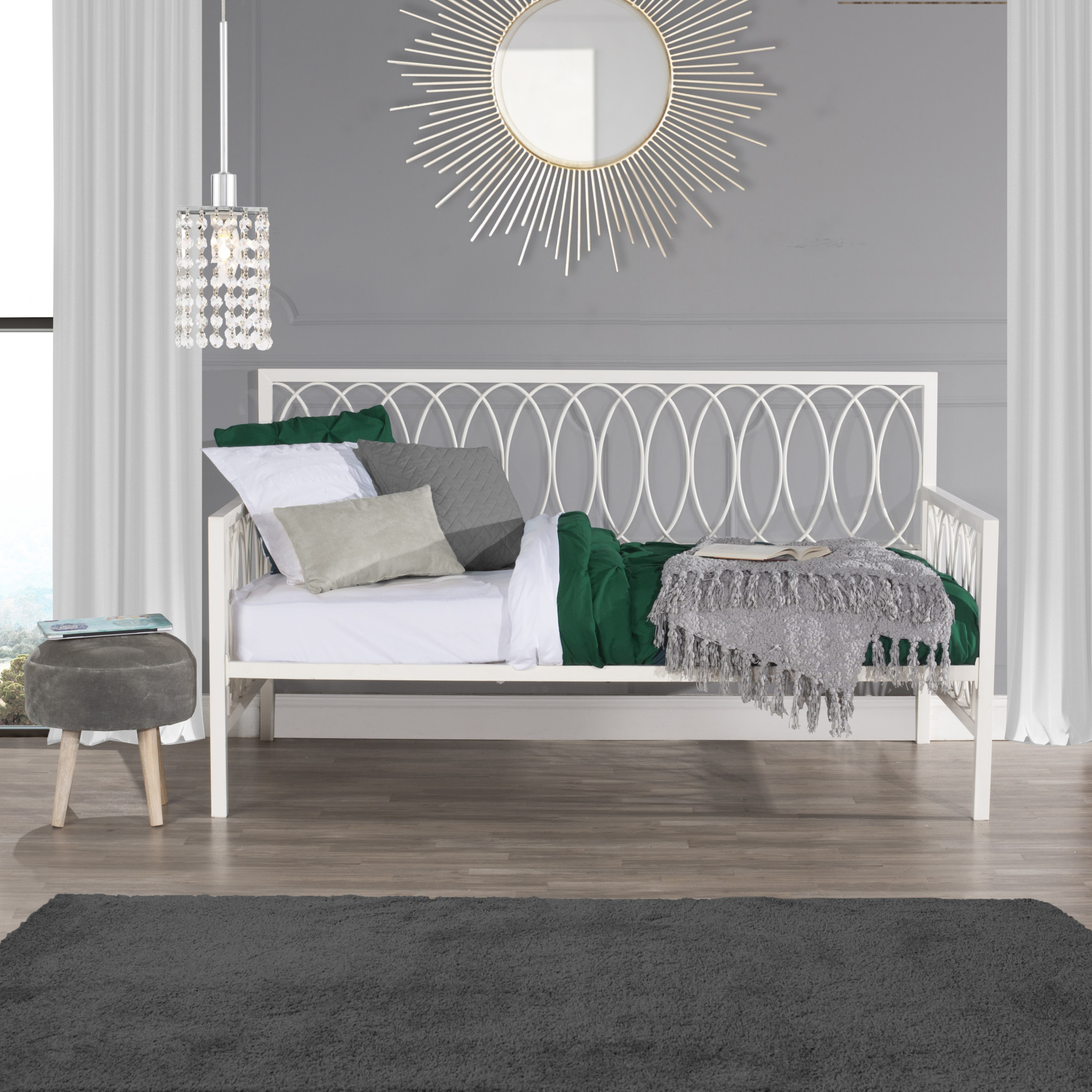 Hillsdale Furniture Naomi Twin Daybed with Trundle, White
