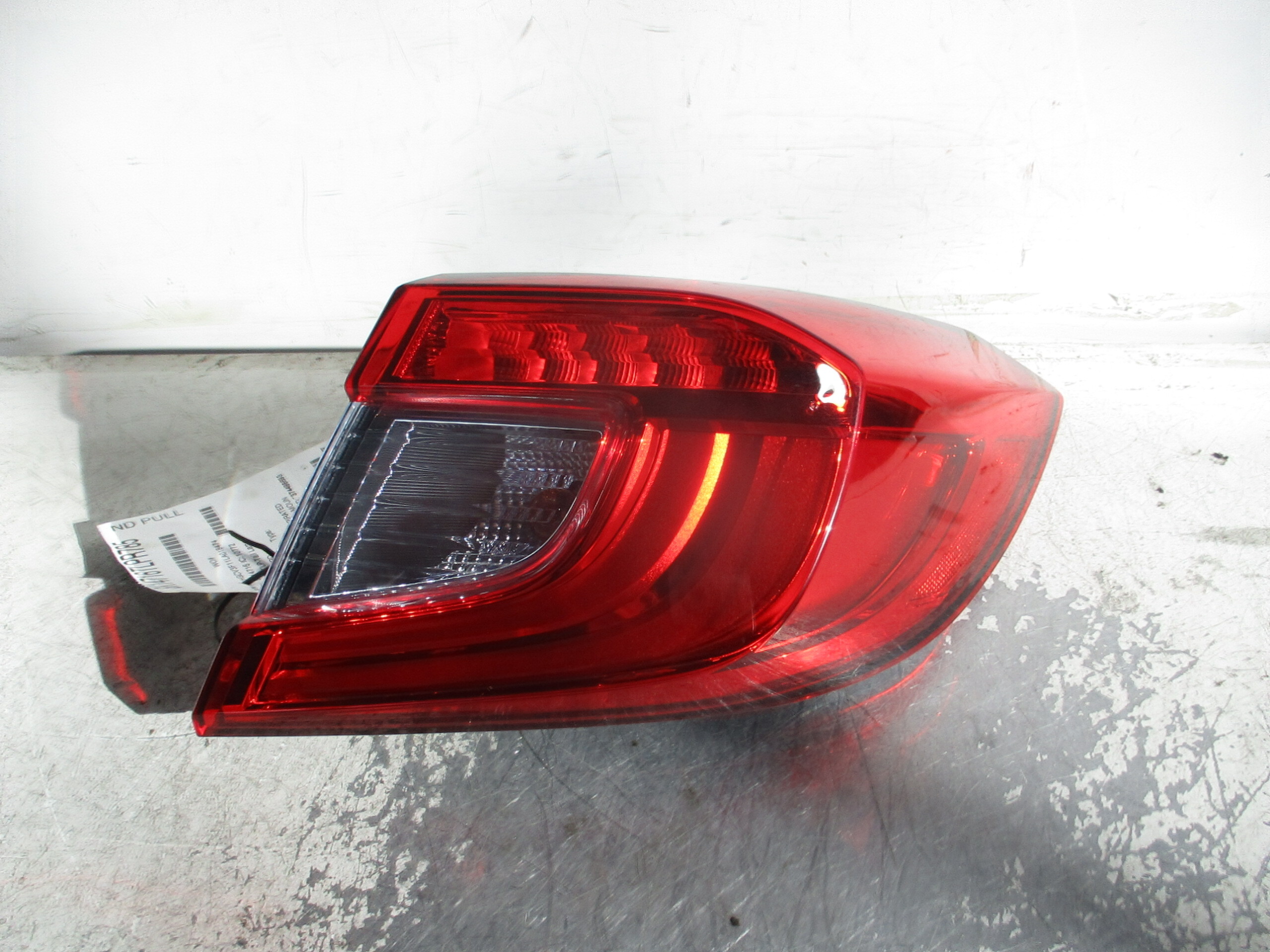 Pre-Owned 2018-2021 Honda Accord Passenger RH Tail Light Lamp OEM (Good)