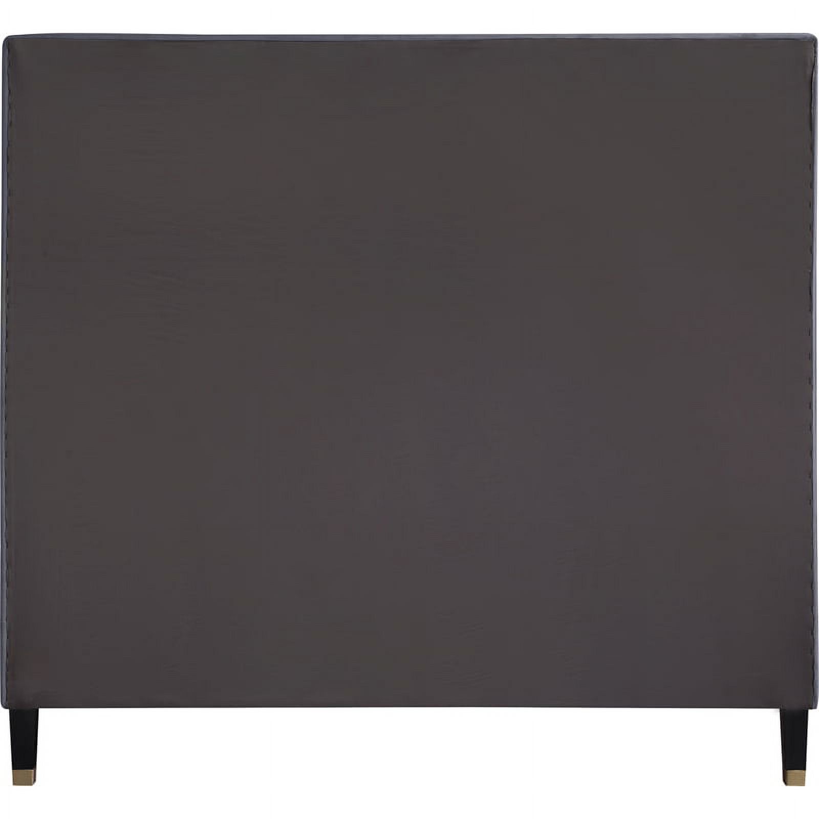 Meridian Furniture Harlie Gray Velvet Queen Bed