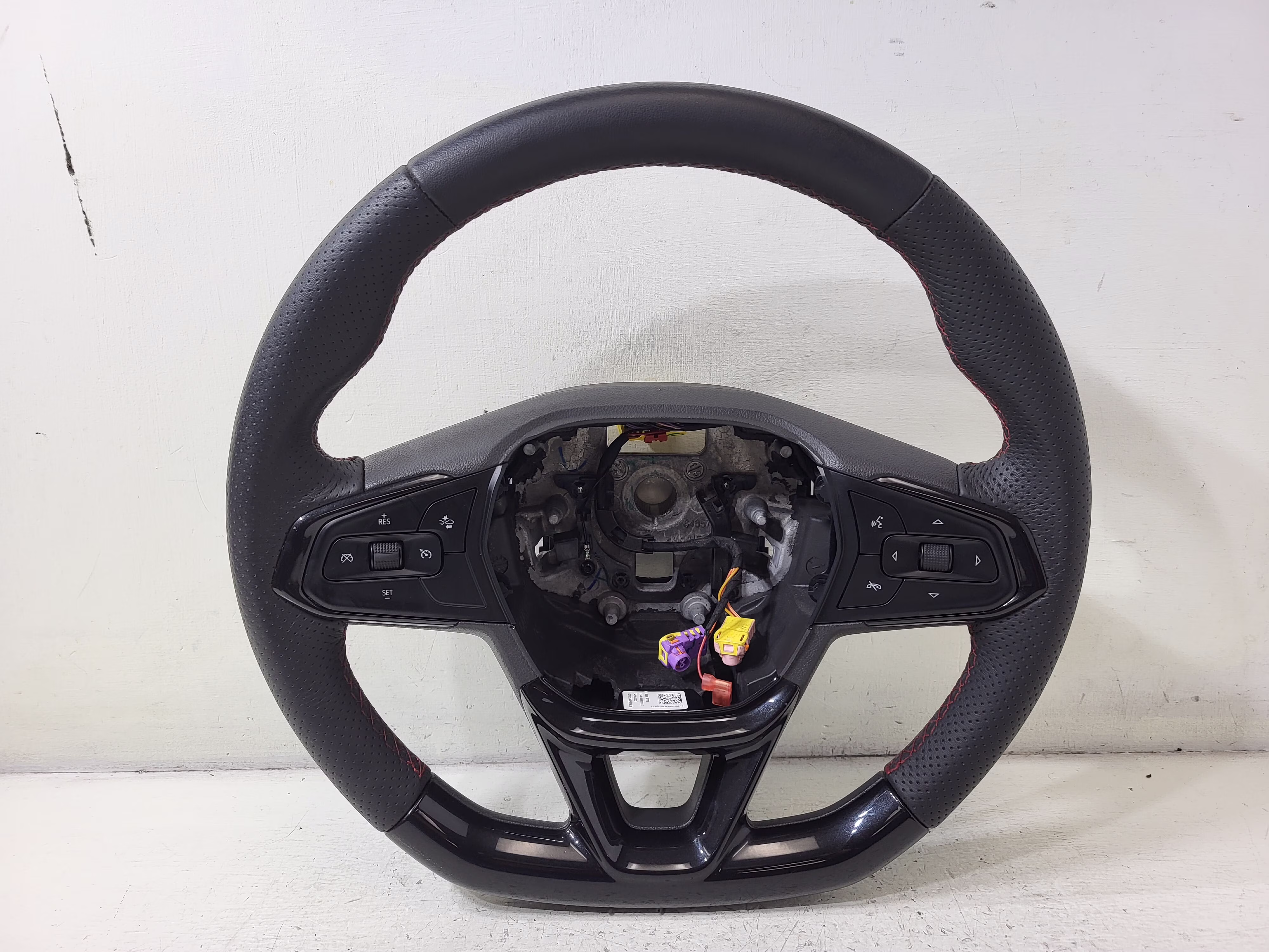Pre-Owned 2021 Chevrolet TrailBlazer Driver Steering Wheel w/ Audio & Cruise Control OEM (Good)