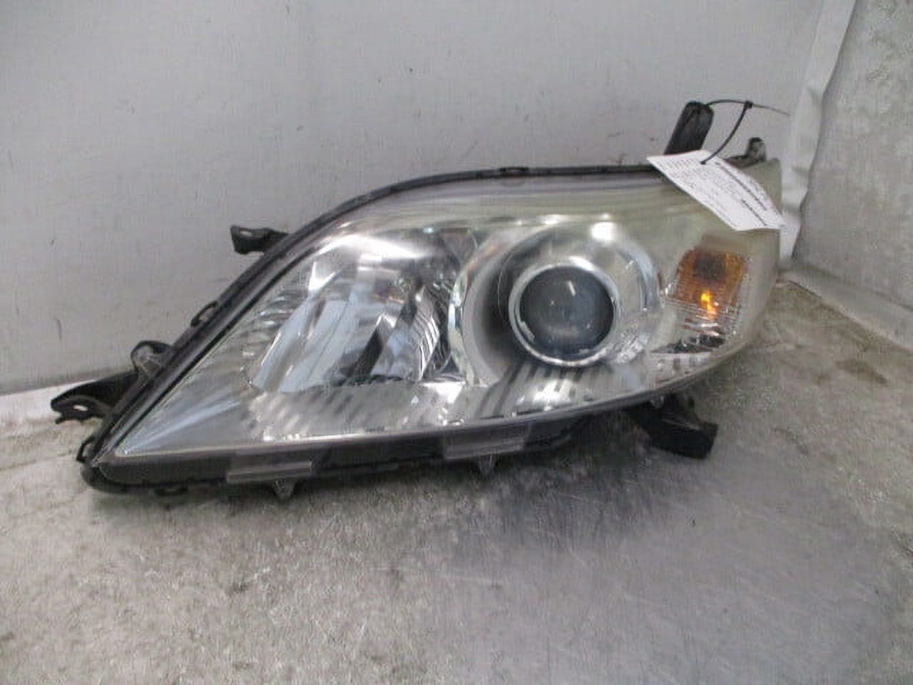 Pre-Owned 2015-2020 Toyota Sienna Driver LH Head Light Lamp OEM (Good)
