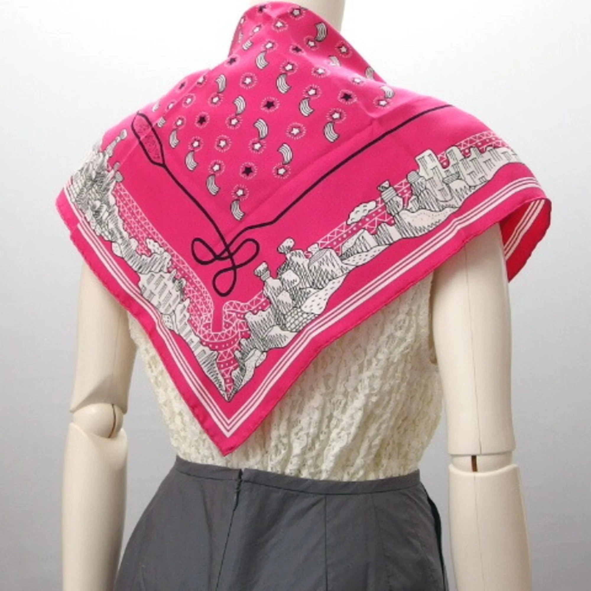 Pre-Owned Hermes Les Canyons Etoiles From the canyons to stars Carre 55 scarf (Good)