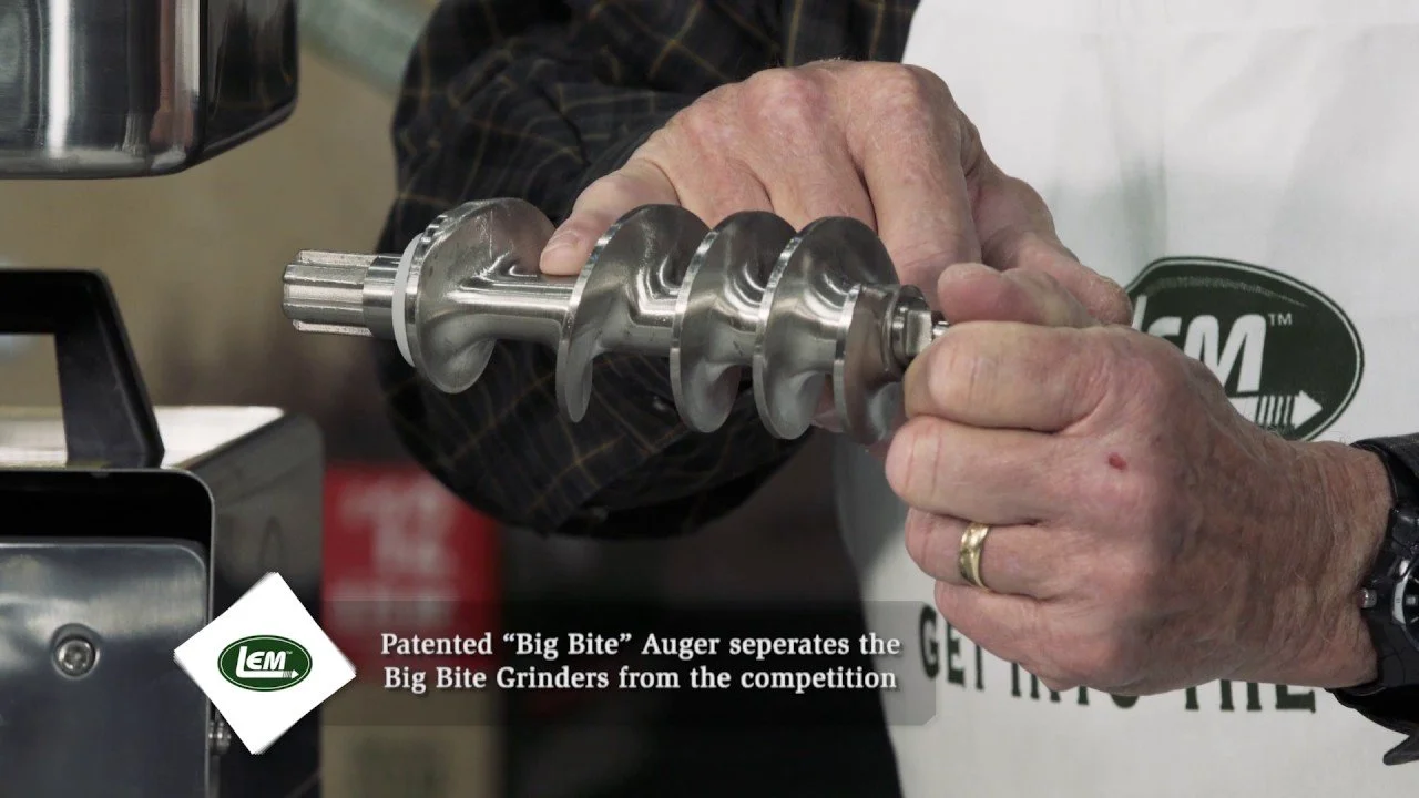 LEM Big Bite Meat Grinder #22 + 11pc Grinder Cleaning Kit