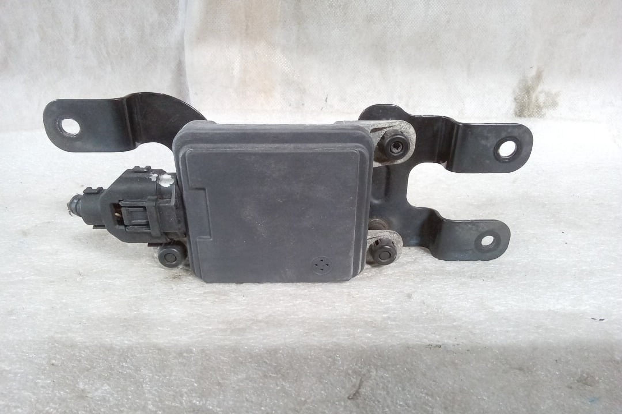 Pre-Owned 2019 Hyundai Santa Fe Behind Grill Front Adaptive Cruise Radar OEM LKQ (Good)