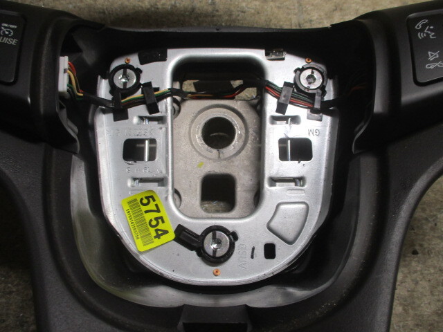 Pre-Owned 2020 Chevrolet Trax Steering Wheel w/Cruise Control OEM LKQ (Good)