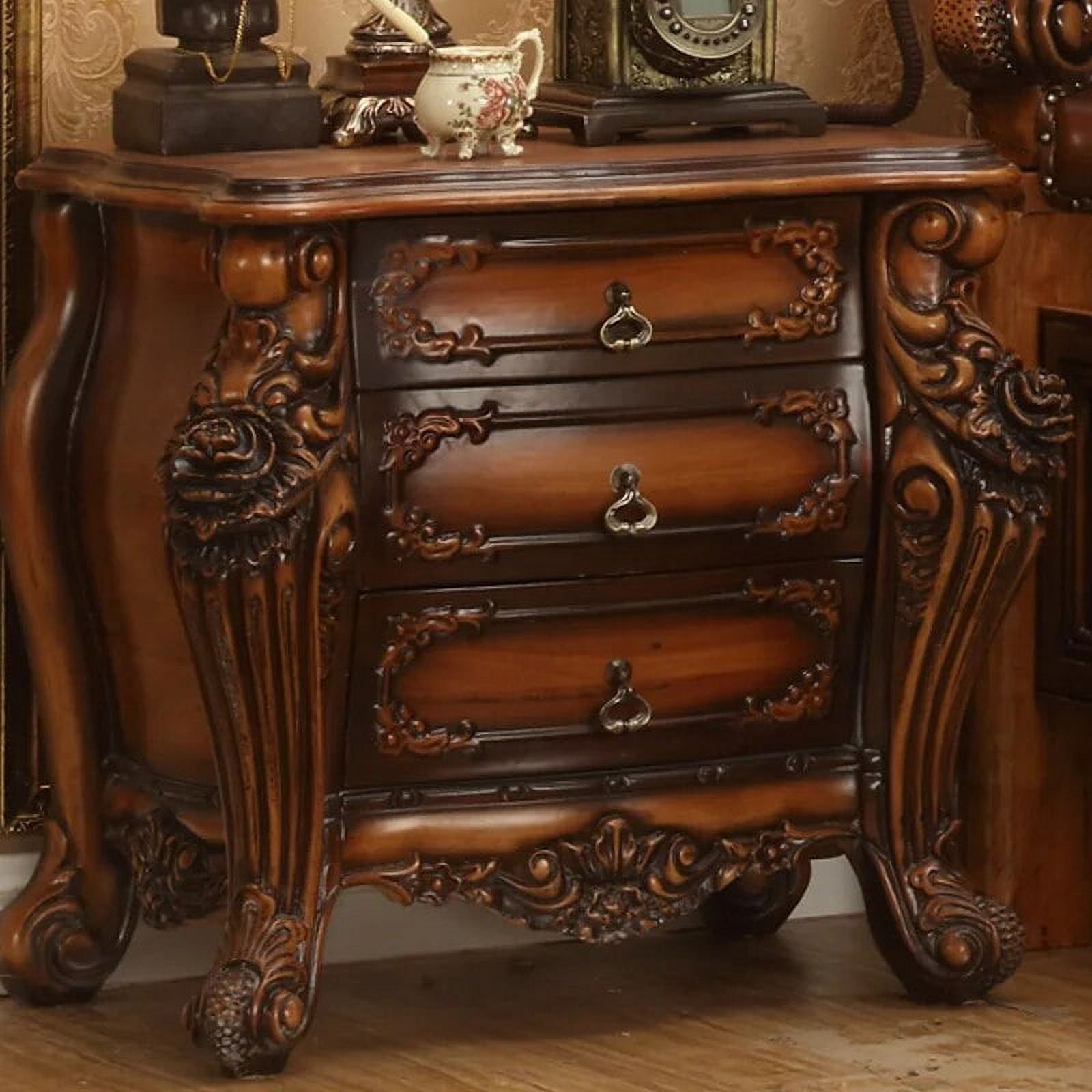 European-style Leather Bed All Solid Wood Carved Bed Large Villa 2m Carved Top Layer Cowhide Bed Wedding Bed Furniture