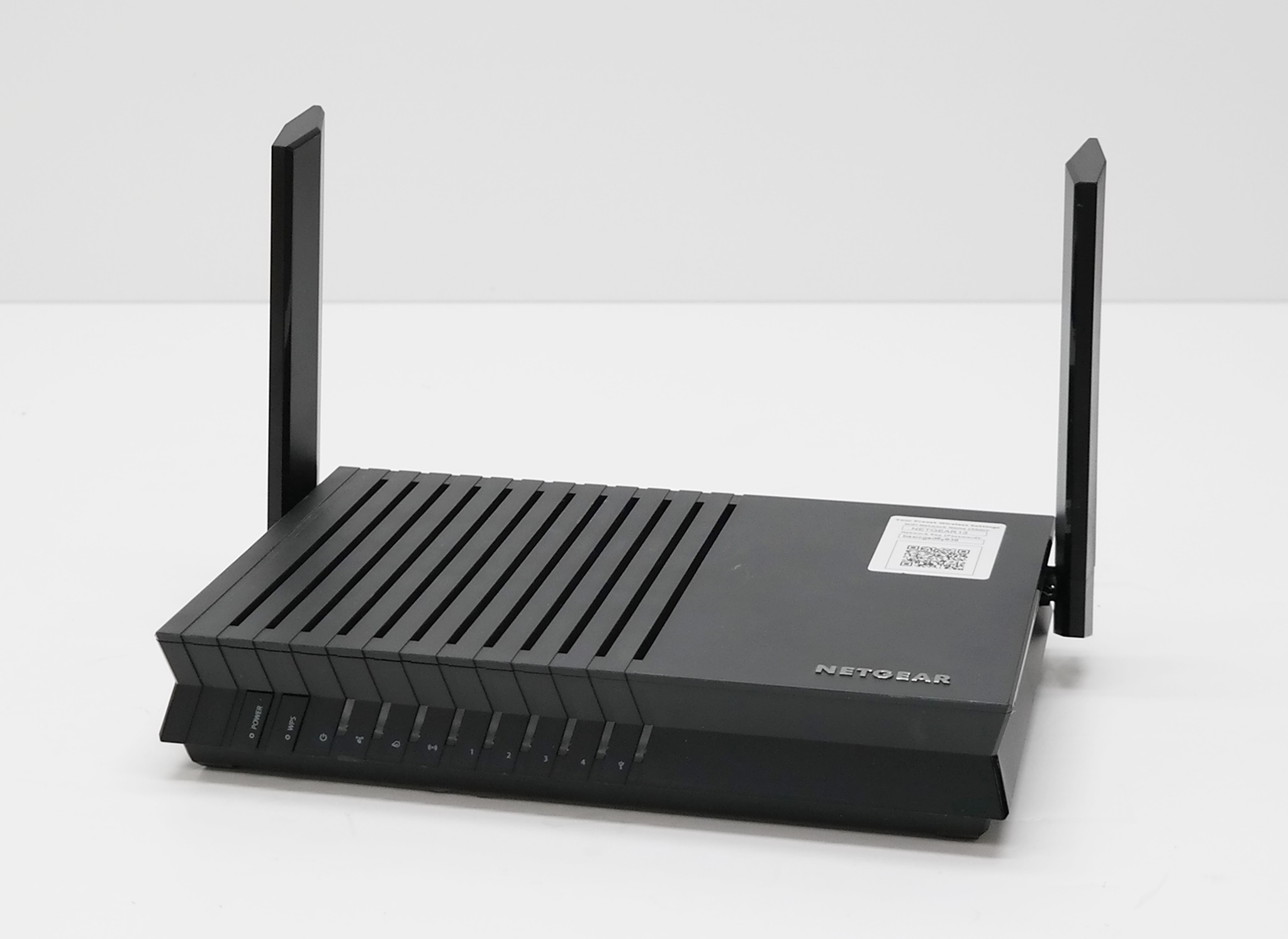 Used NETGEAR AX1800 Dual Band WiFi 6 Router 4-Stream RAX20-100NAS