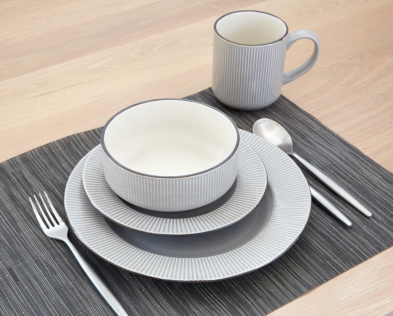 Baum LINJA16G Soho Dinnerware Set, Grey - 16 Piece