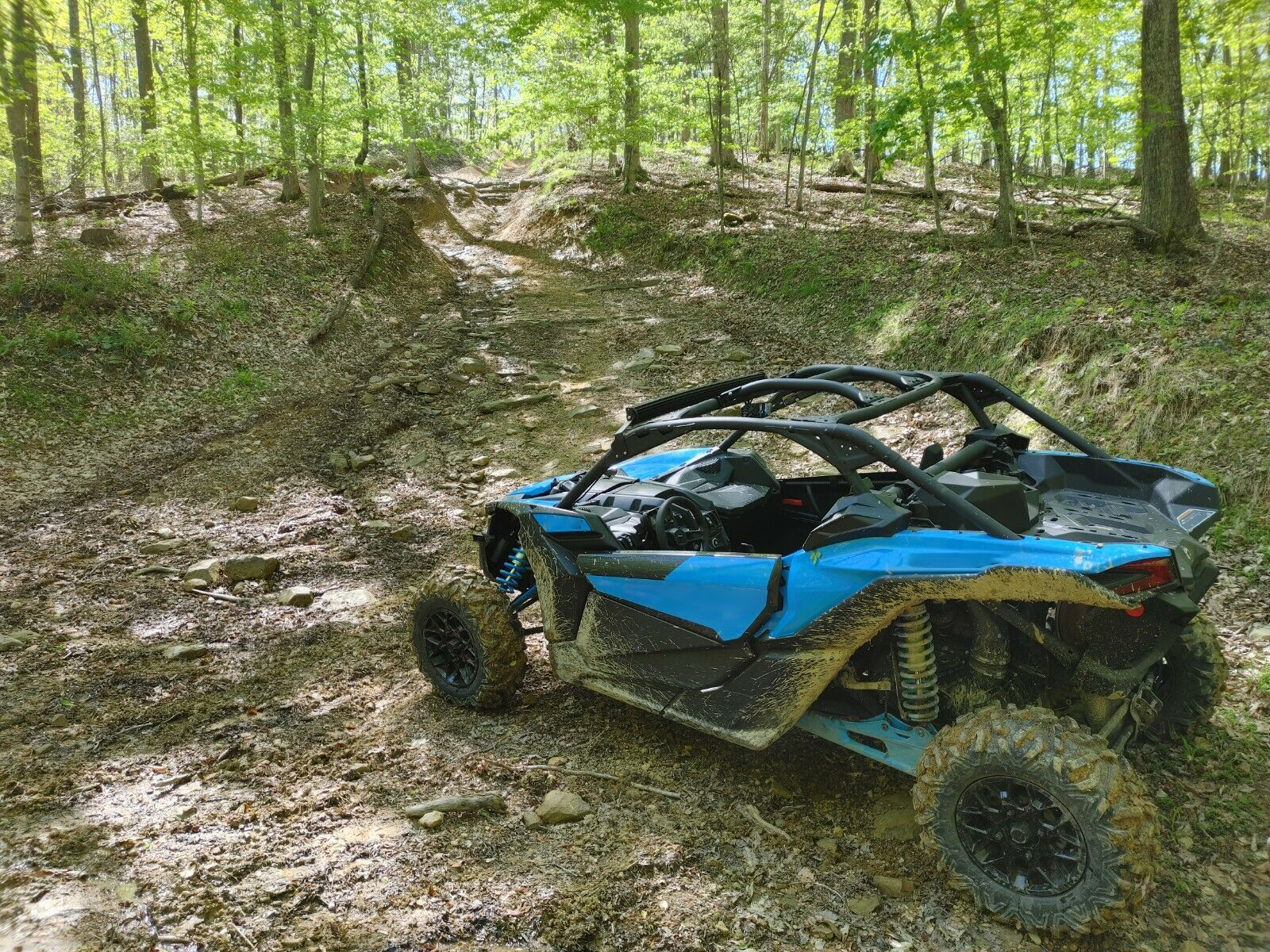 WEISEN - 42inch LED Light Bar Roof Windshield Mounting Bracket Fit 2017+ Can-am Maverick X3 MAX