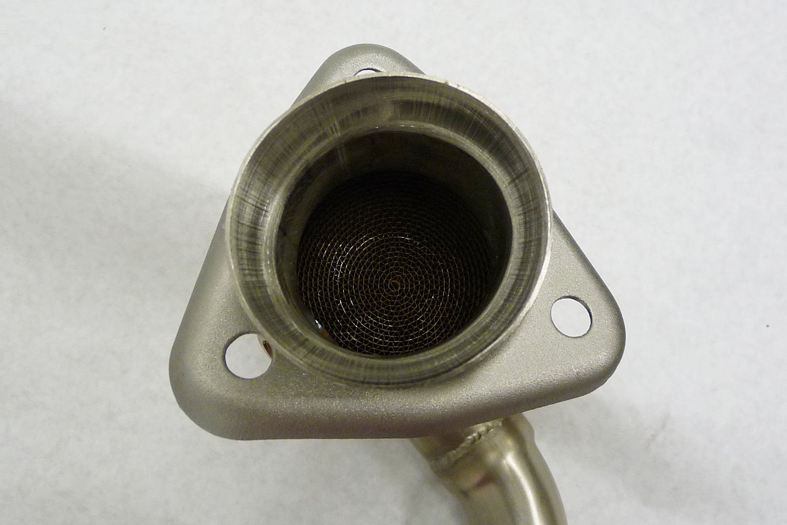 Maximizer Stainless Catted Header Fitment For 00 to 03 Chevy Avalanche/ Suburban/ Tahoe/ GMC Yukon 2WD/4WD 4.8L/5.3L