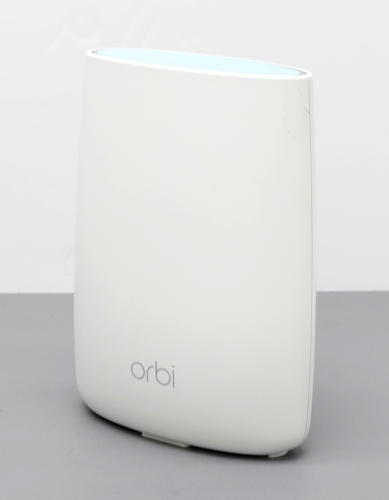 Pre-Owned Netgear Orbi RBR50v2 AC3000 Tri-Band Wi-Fi Router (Good)