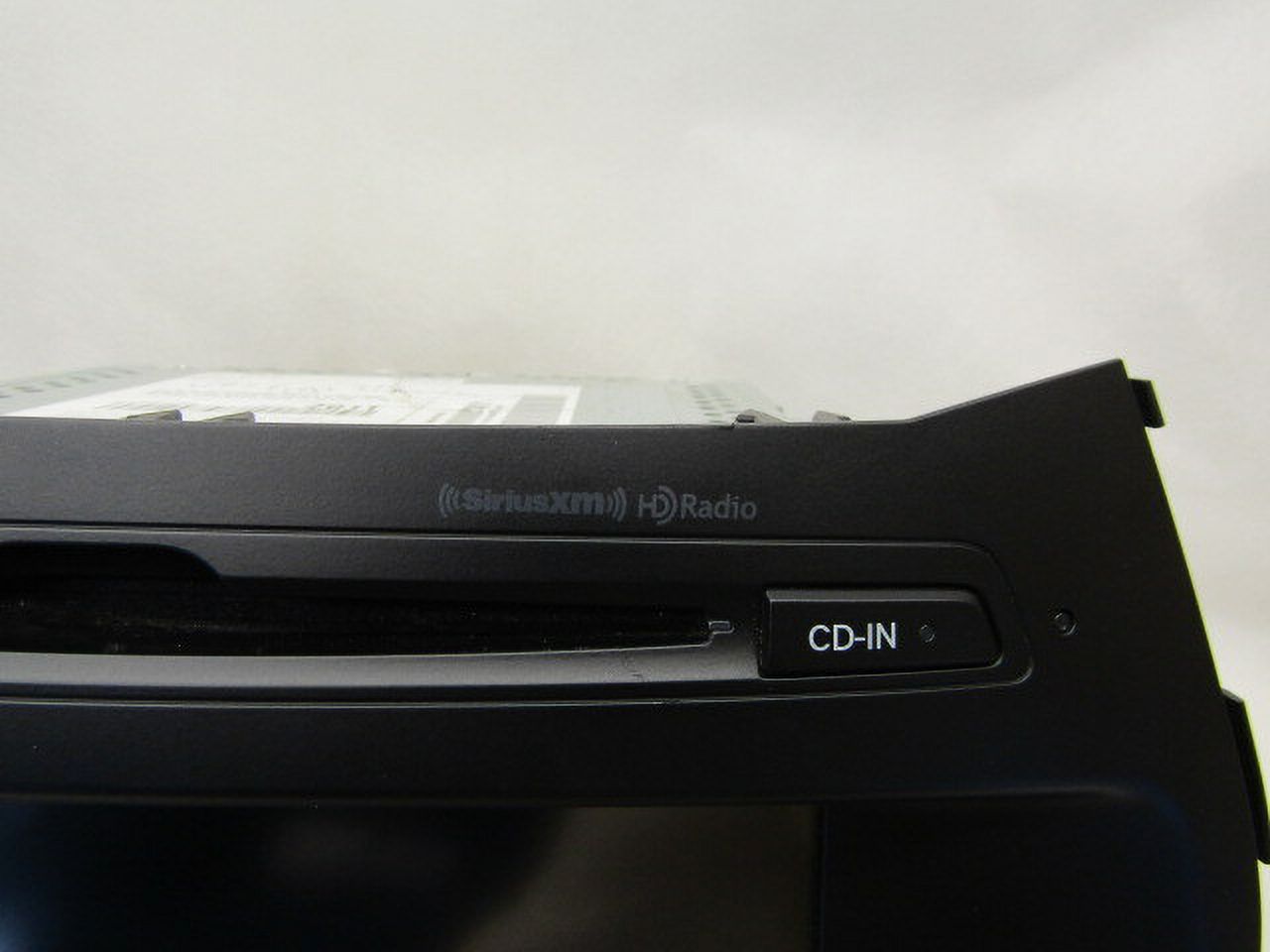 Pre-Owned 2017 2018 Hyundai Santa Fe AM FM CD Display Radio Receiver OEM LKQ (Good)