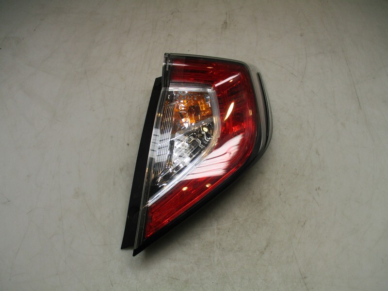 Pre-Owned 2017-2021 Honda Civic RH Passenger Quarter Mounted Tail Light Lamp OEM (Good)