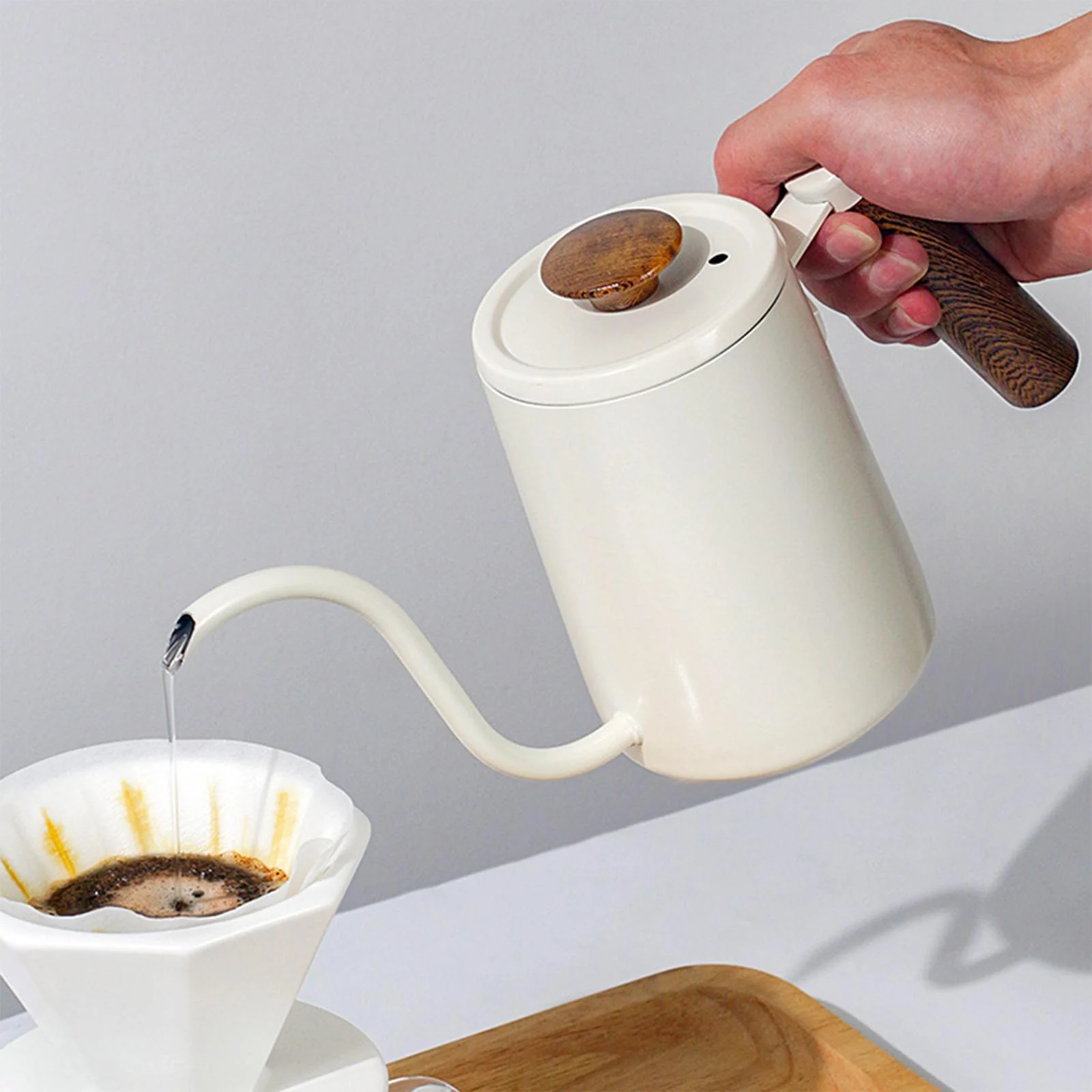 Drip Coffee Kettle, Long Gooseneck Coffee Tea Pot, Large 600ml, Ergonomic Wooden Handle, Precision Drip Pour over Kettle, Gooseneck Kettle Beige