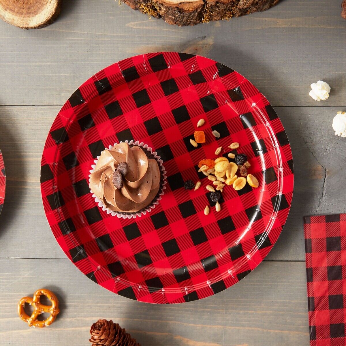48 Pack Buffalo Plaid Paper Plates For Lumberjack Birthday Party Supplies (9 In)