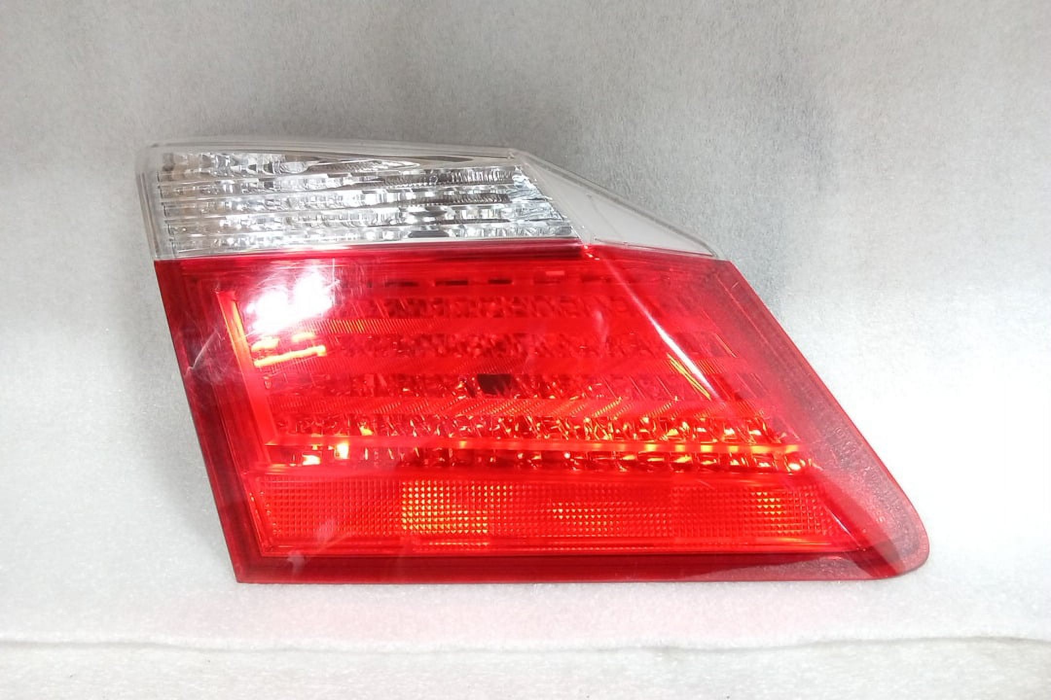 Pre-Owned 2013 Honda Accord Sedan Driver Side Lid Mounted Tail Lamp OEM LKQ (Good)